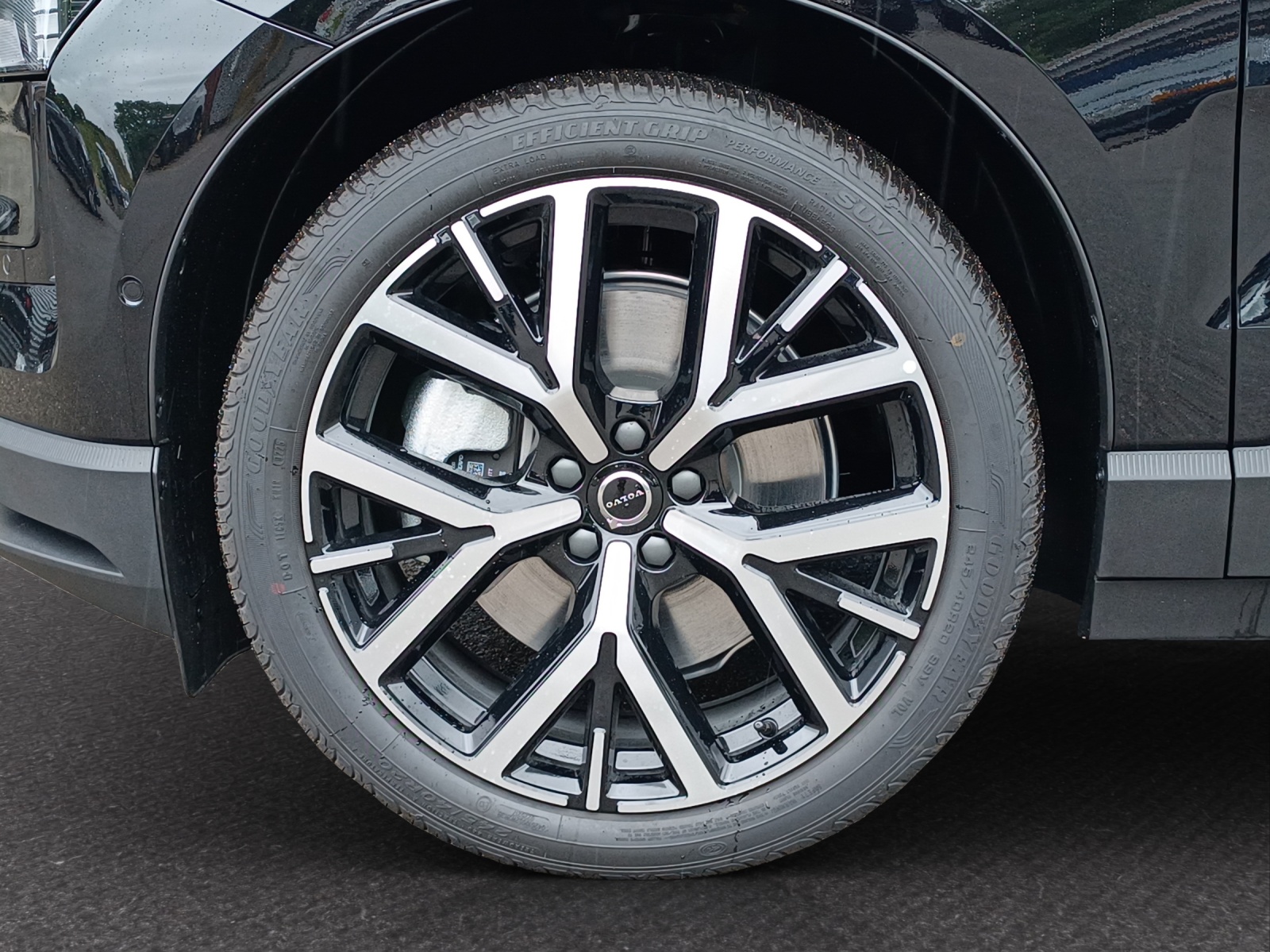 VOLVO EX30 E60 Twin Ultra Performance Sw. Black Ed. AWD-image-8