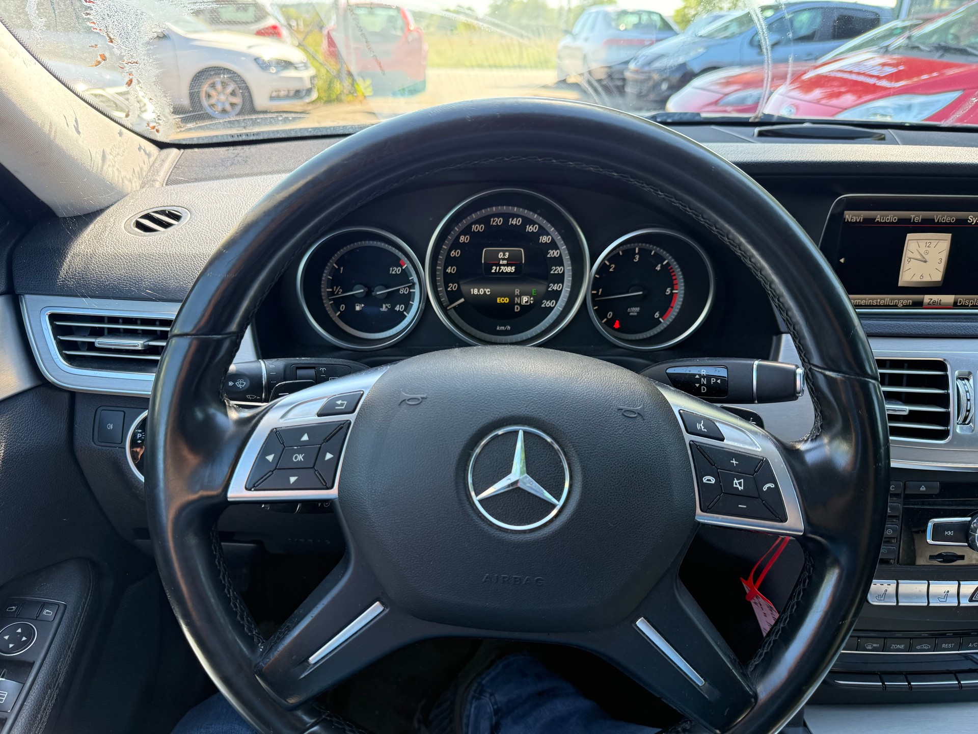 MERCEDES-BENZ E 250 BlueTEC Elégance 4Matic 7G-Tronic-image-13