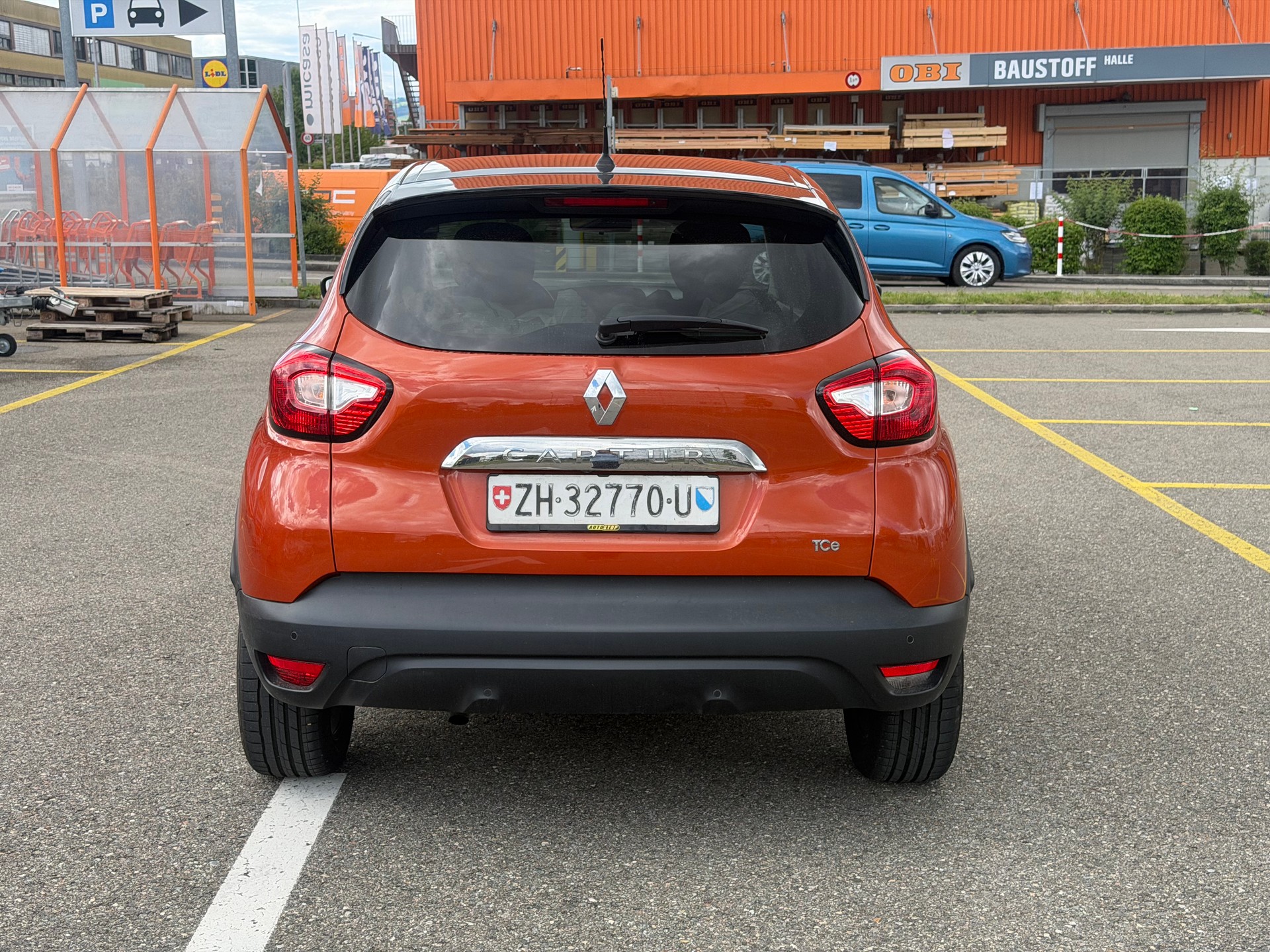 RENAULT Captur 1.2 T 16V Privilège EDC-image-5