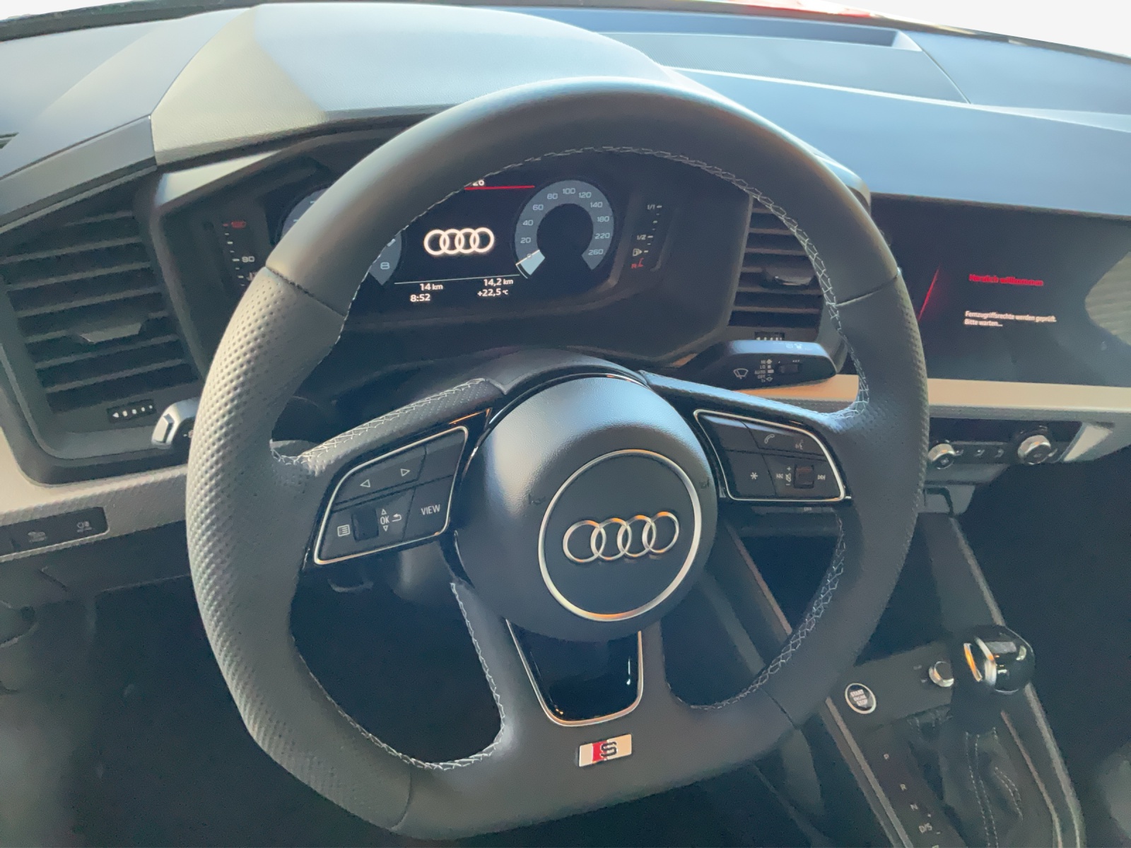 AUDI A1 Sportback 30 TFSI Attraction S-tronic-image-9