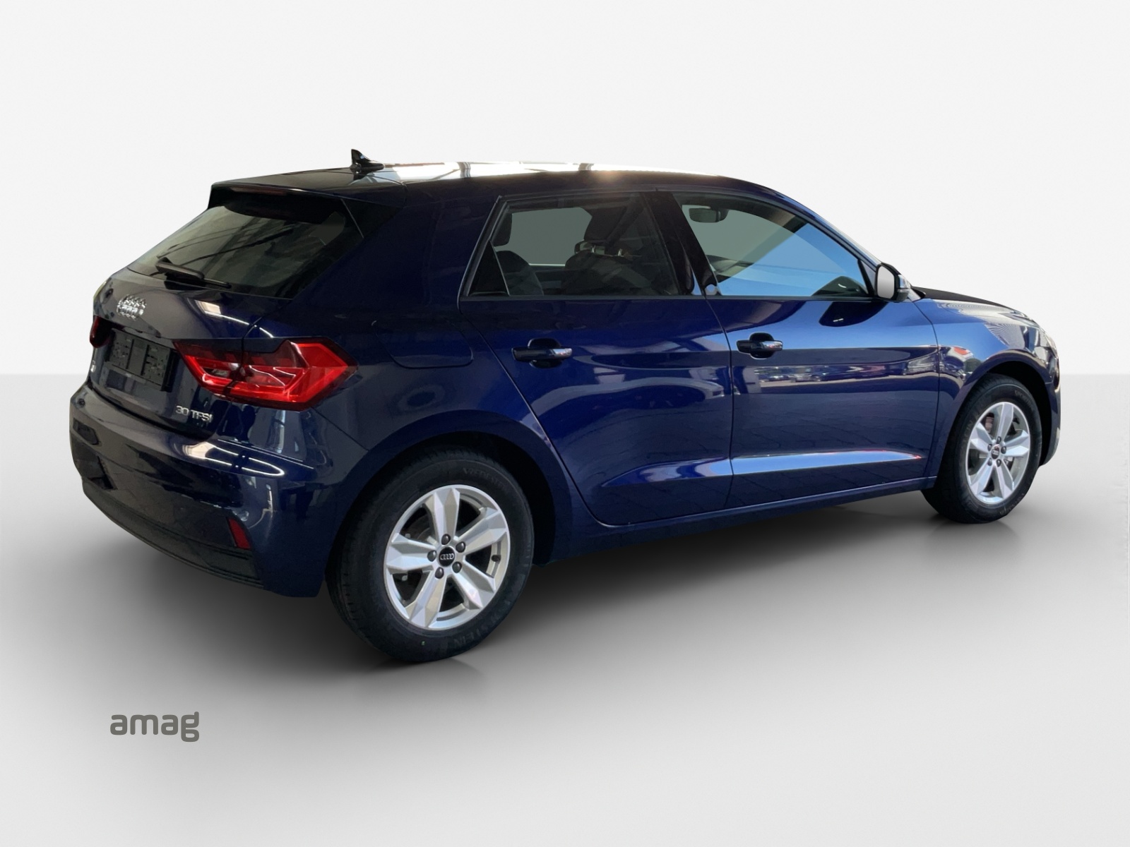 AUDI A1 Sportback 30 TFSI Attraction S-tronic-image-4