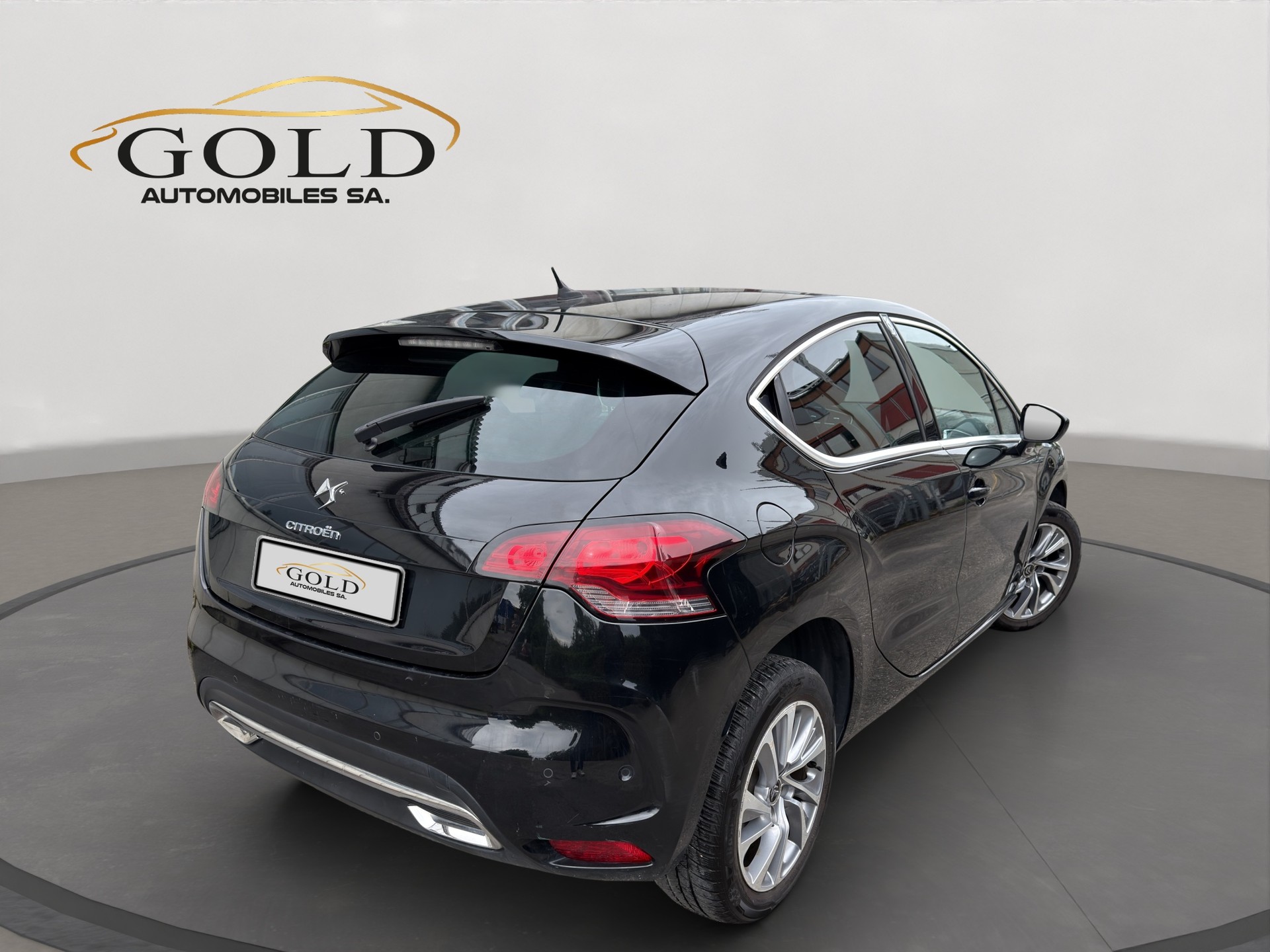 DS AUTOMOBILES DS4 1.2 Pure Tech SO Chic-image-1