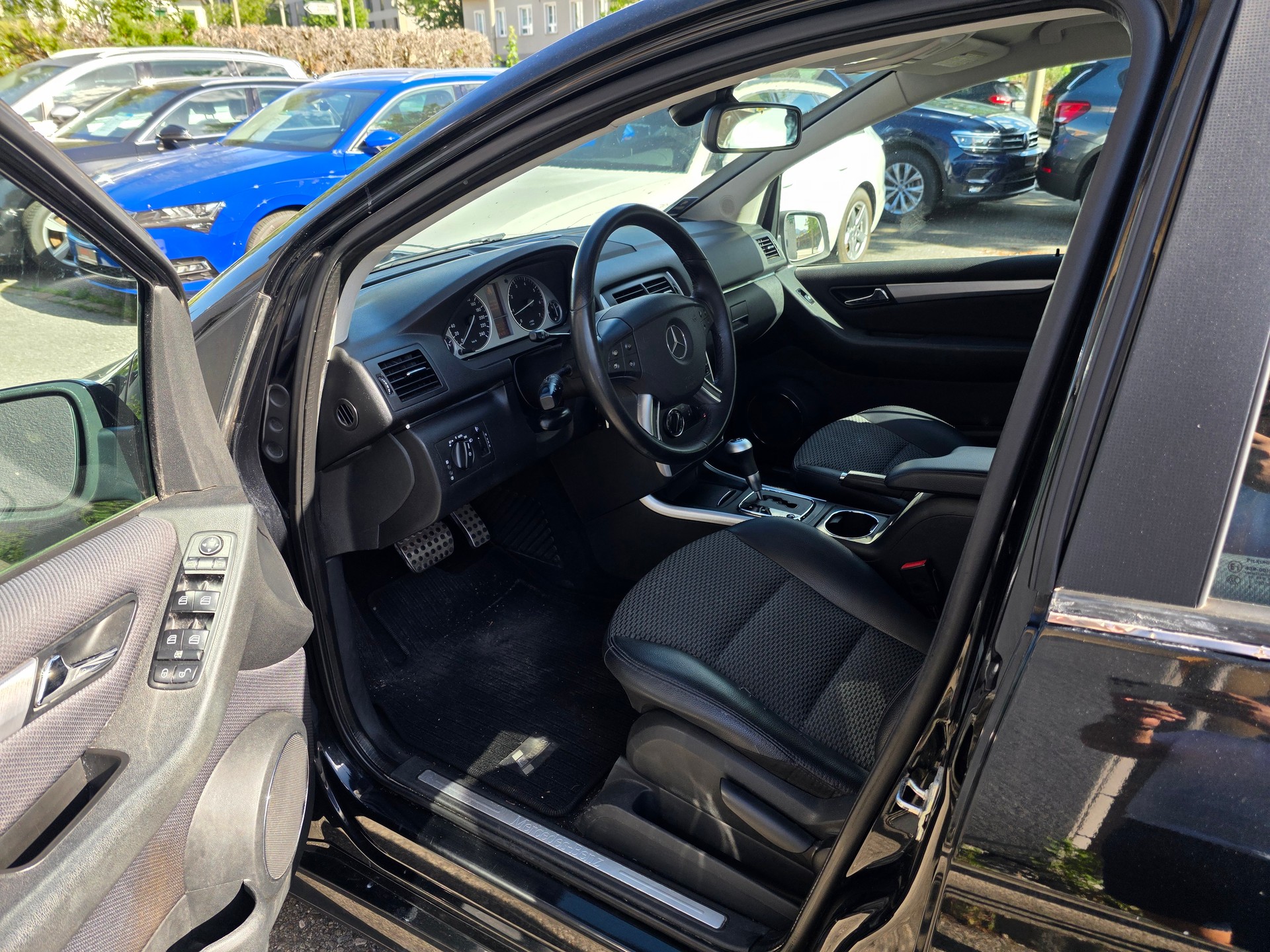 MERCEDES-BENZ B 180 (170) Autotronic-image-11