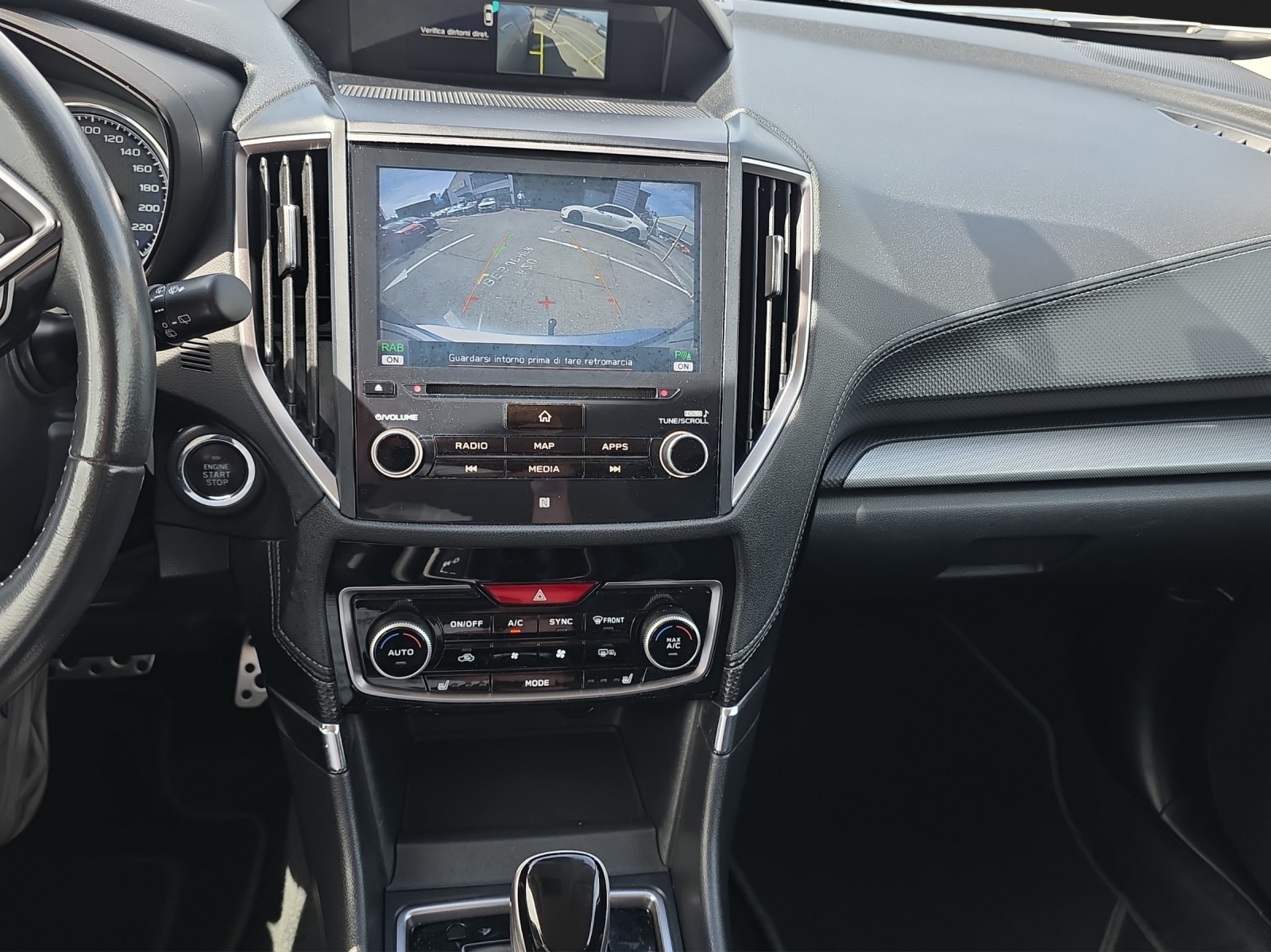 SUBARU Forester 2.0i e-Boxer Swiss Plus Lineartronic-image-10