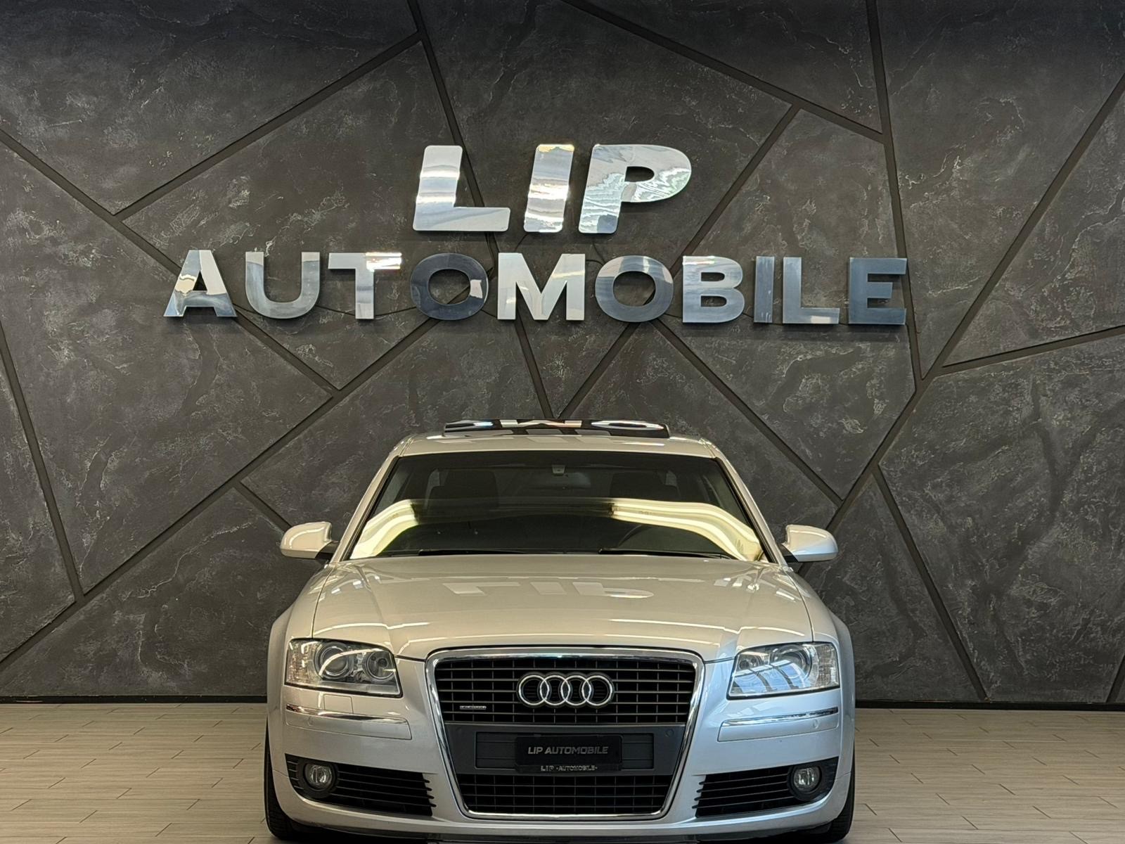 AUDI A8 3.2 FSI quattro tiptronic-image-1