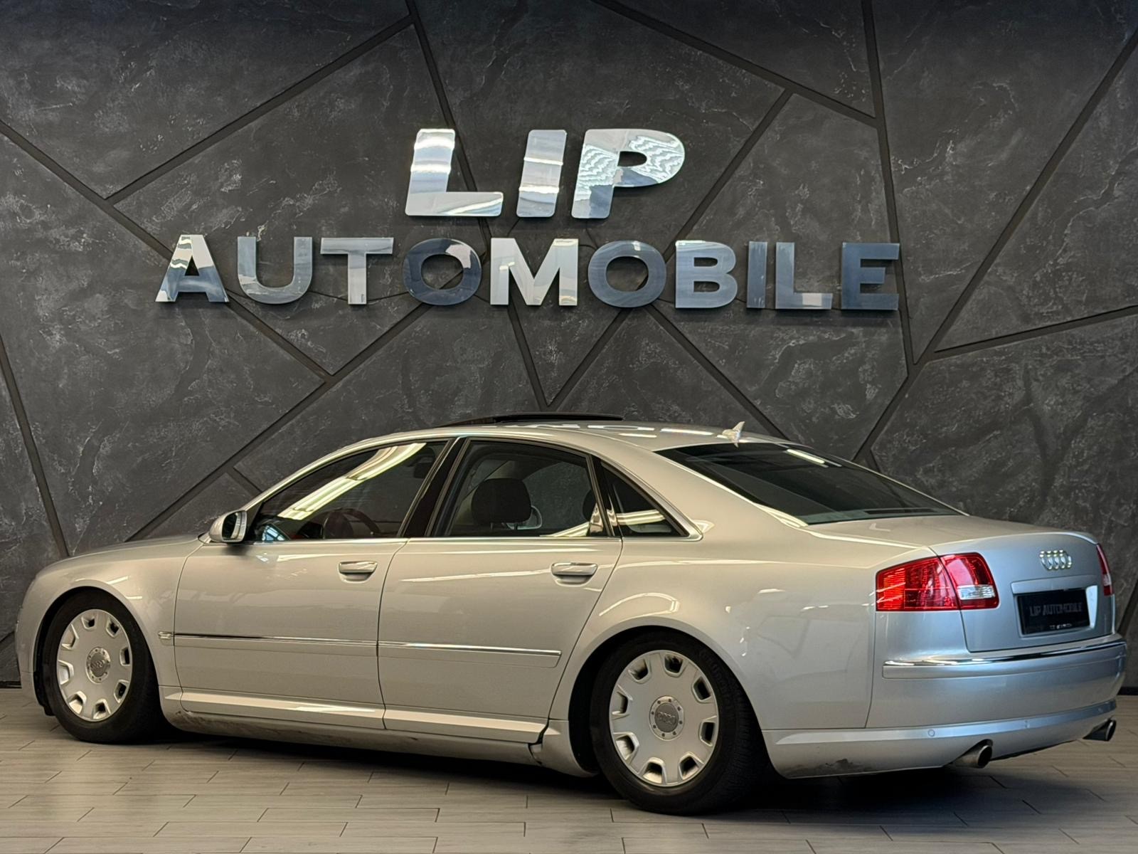 AUDI A8 3.2 FSI quattro tiptronic-image-7