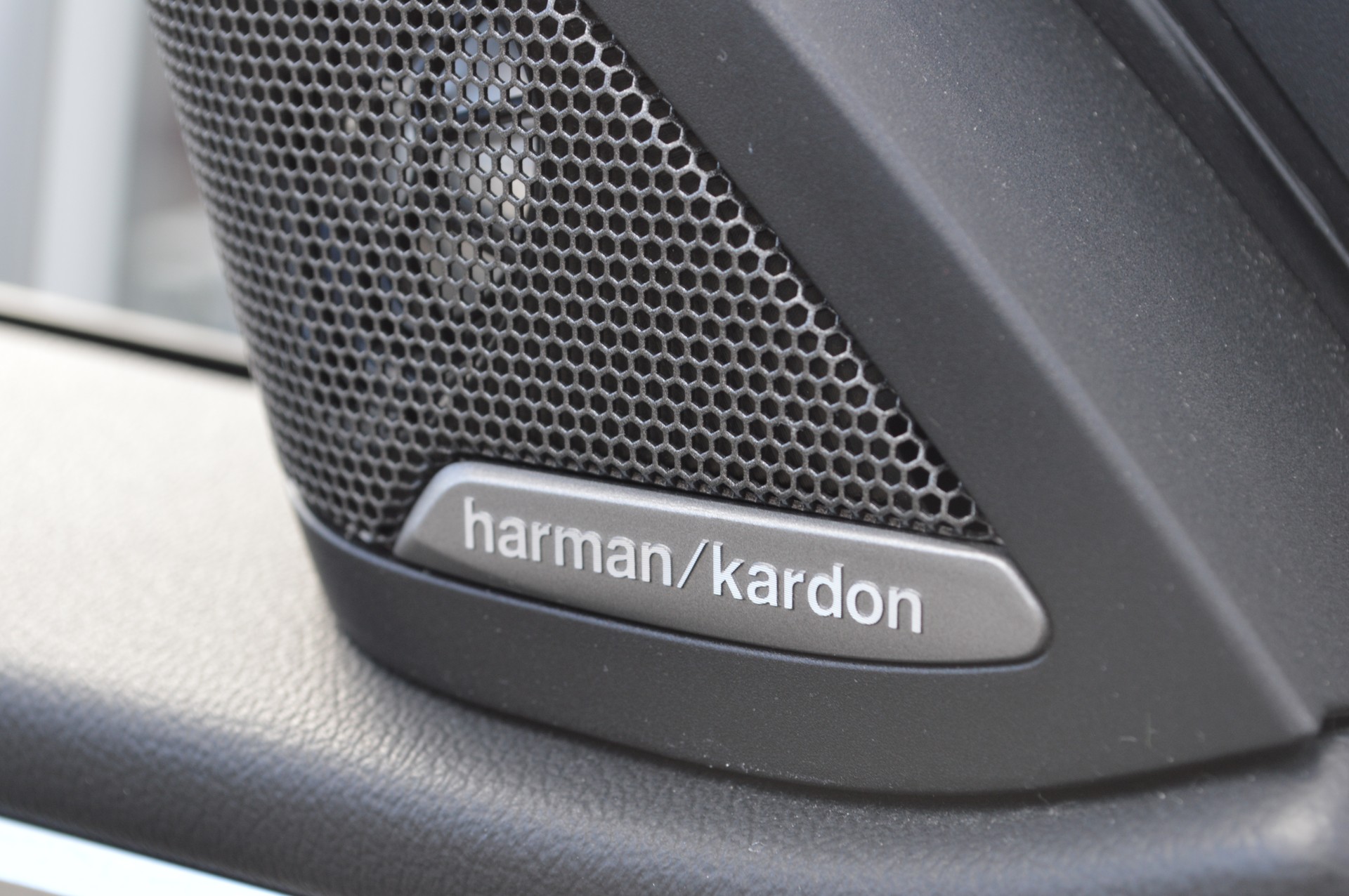 BMW i4 M50 M Sport Pro-image-14
