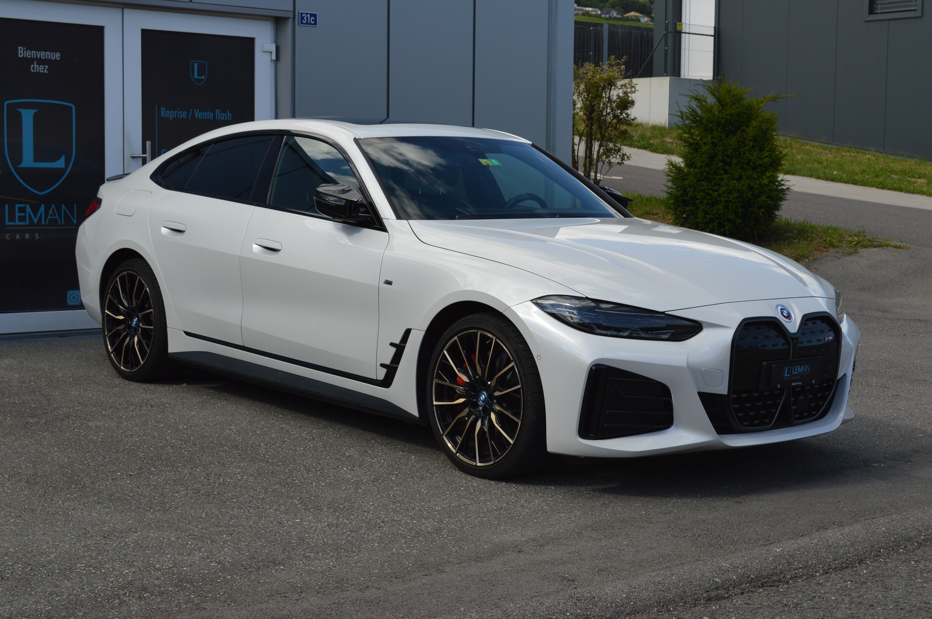 BMW i4 M50 M Sport Pro-image-2