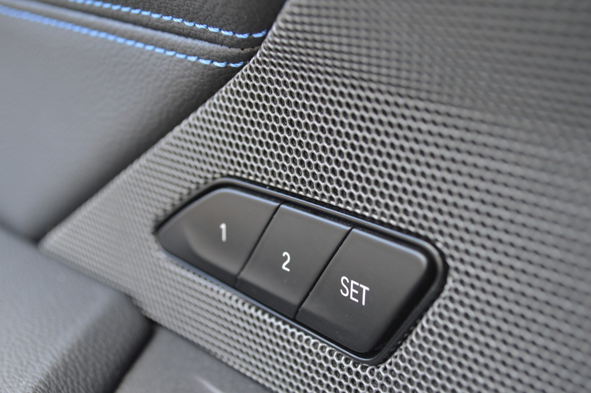 BMW i4 M50 M Sport Pro-image-15