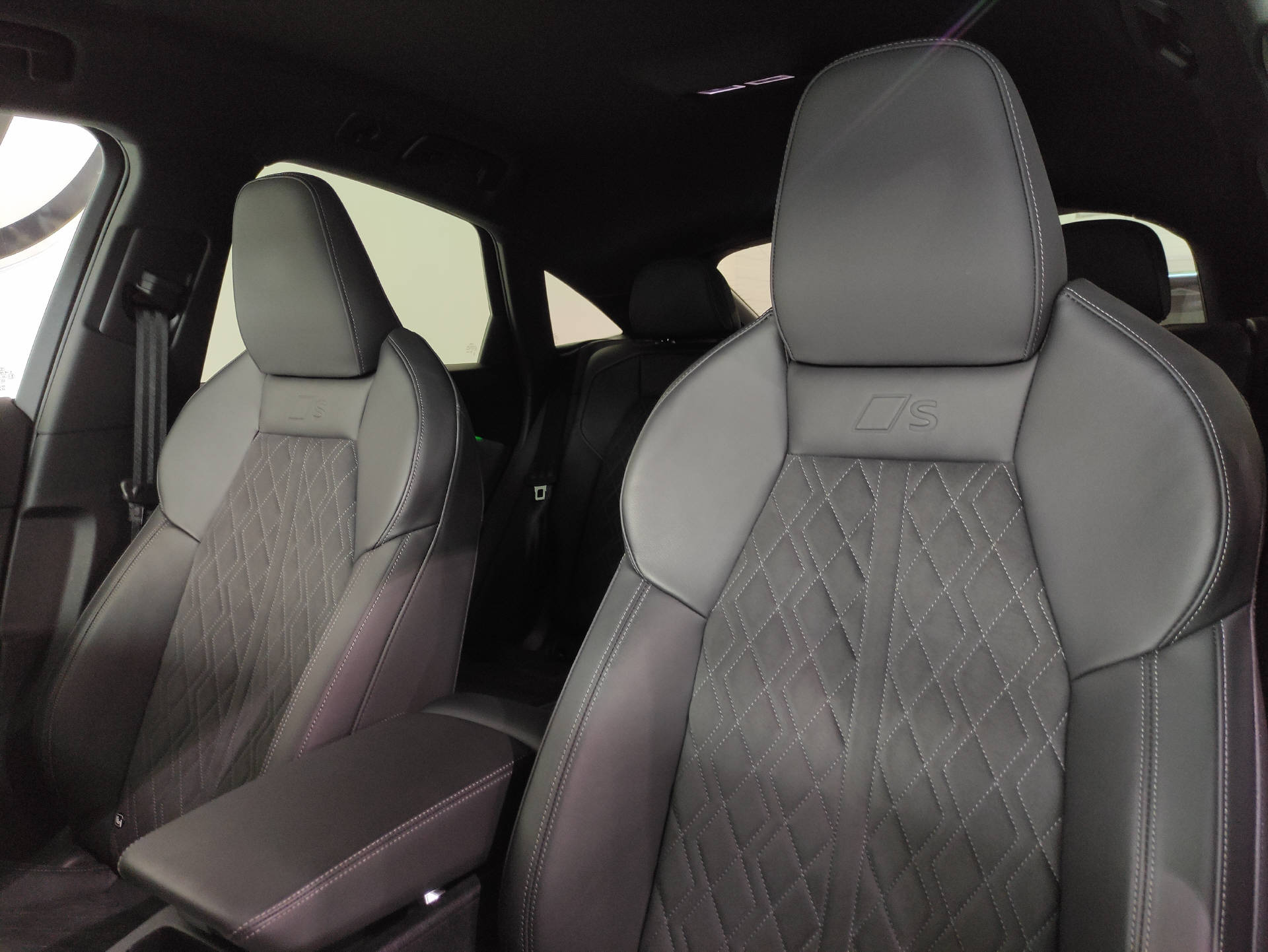 AUDI SQ5 Sportback 3.0 V6 TFSI quattro S-Tronic-image-5