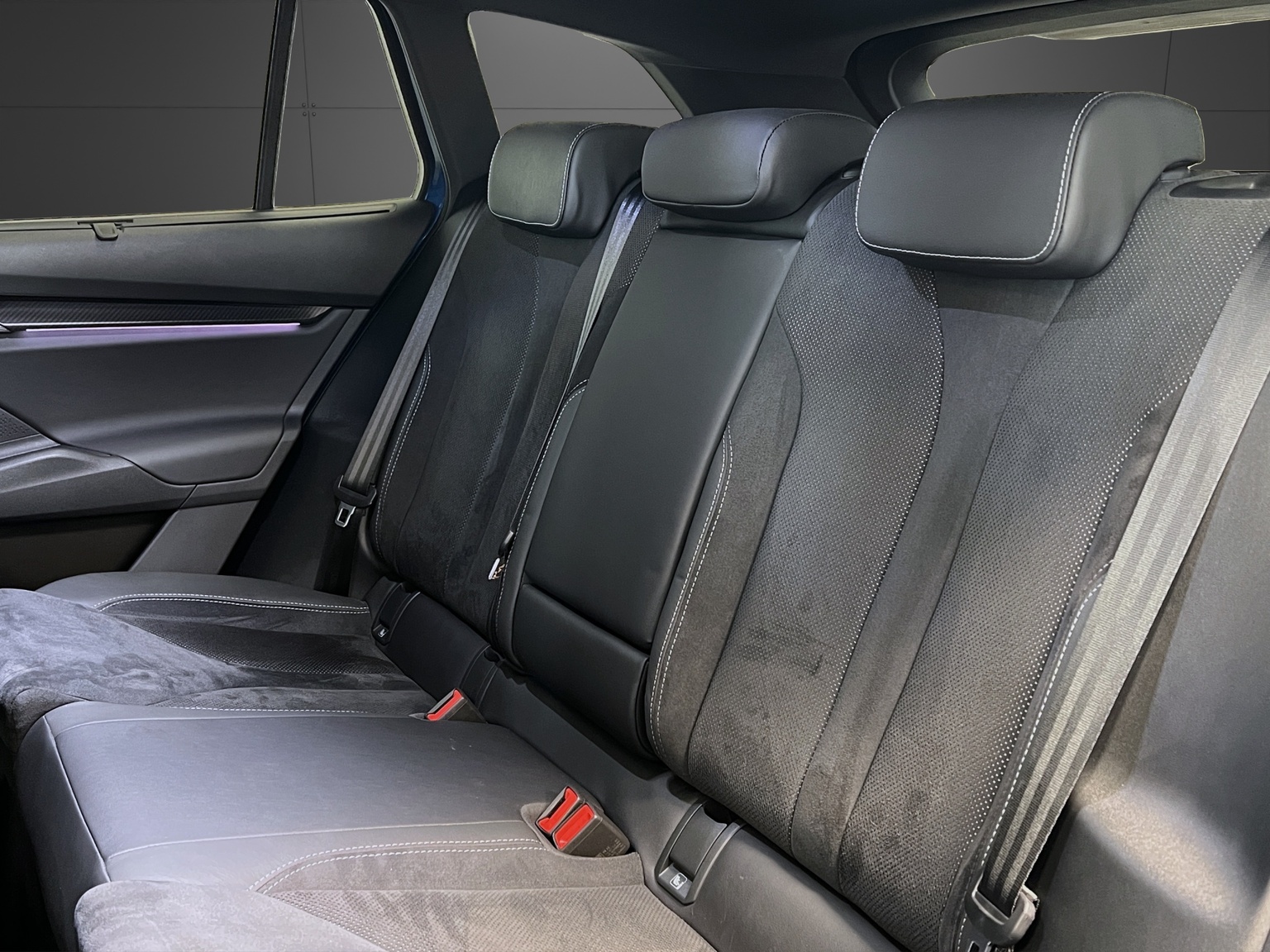SKODA Enyaq iV 80x SportLine-image-8