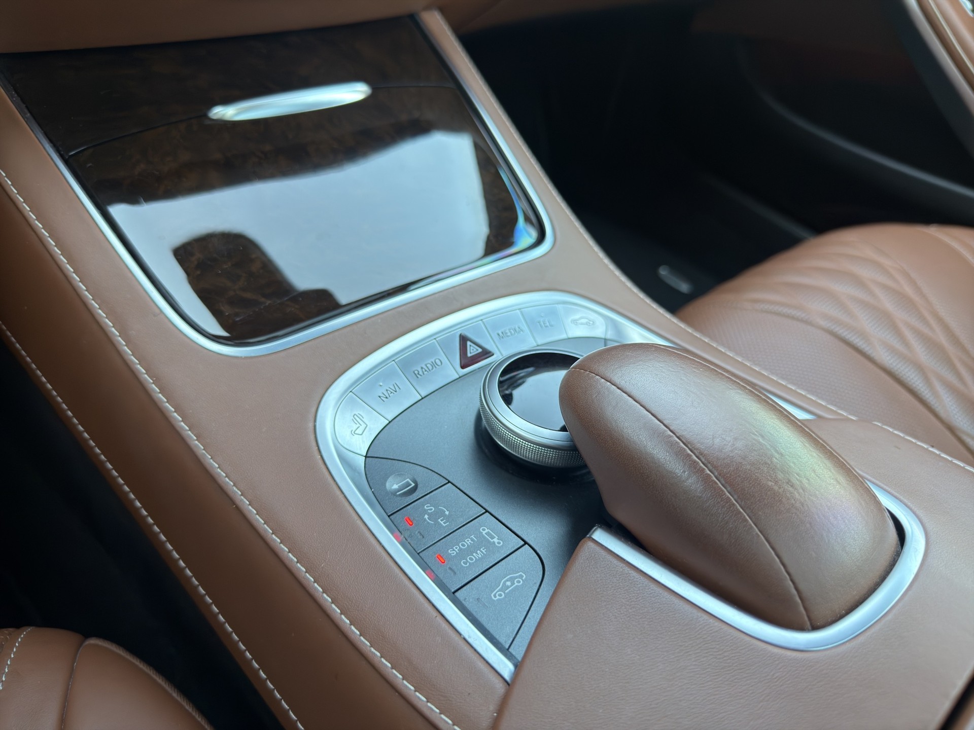 MERCEDES-BENZ S 500 Coupé 4Matic 7G-Tronic-image-16