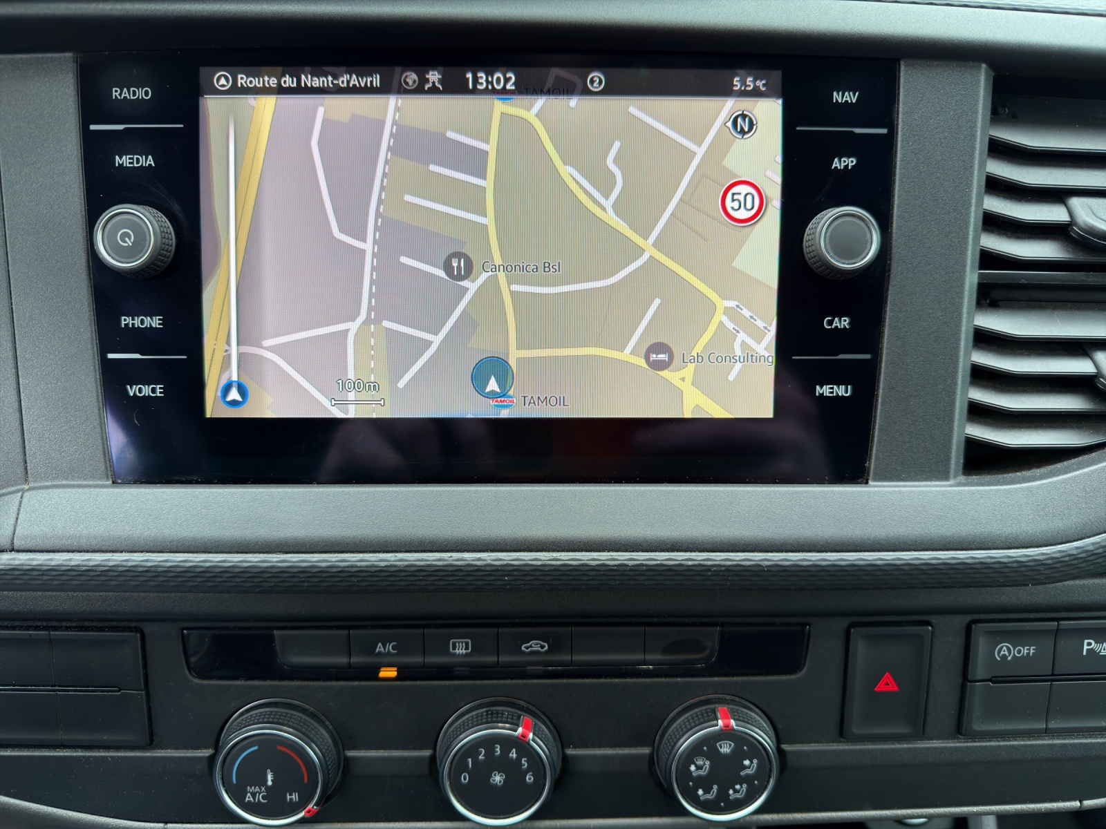 VW T6.1 2.0 TDI Entry-image-10