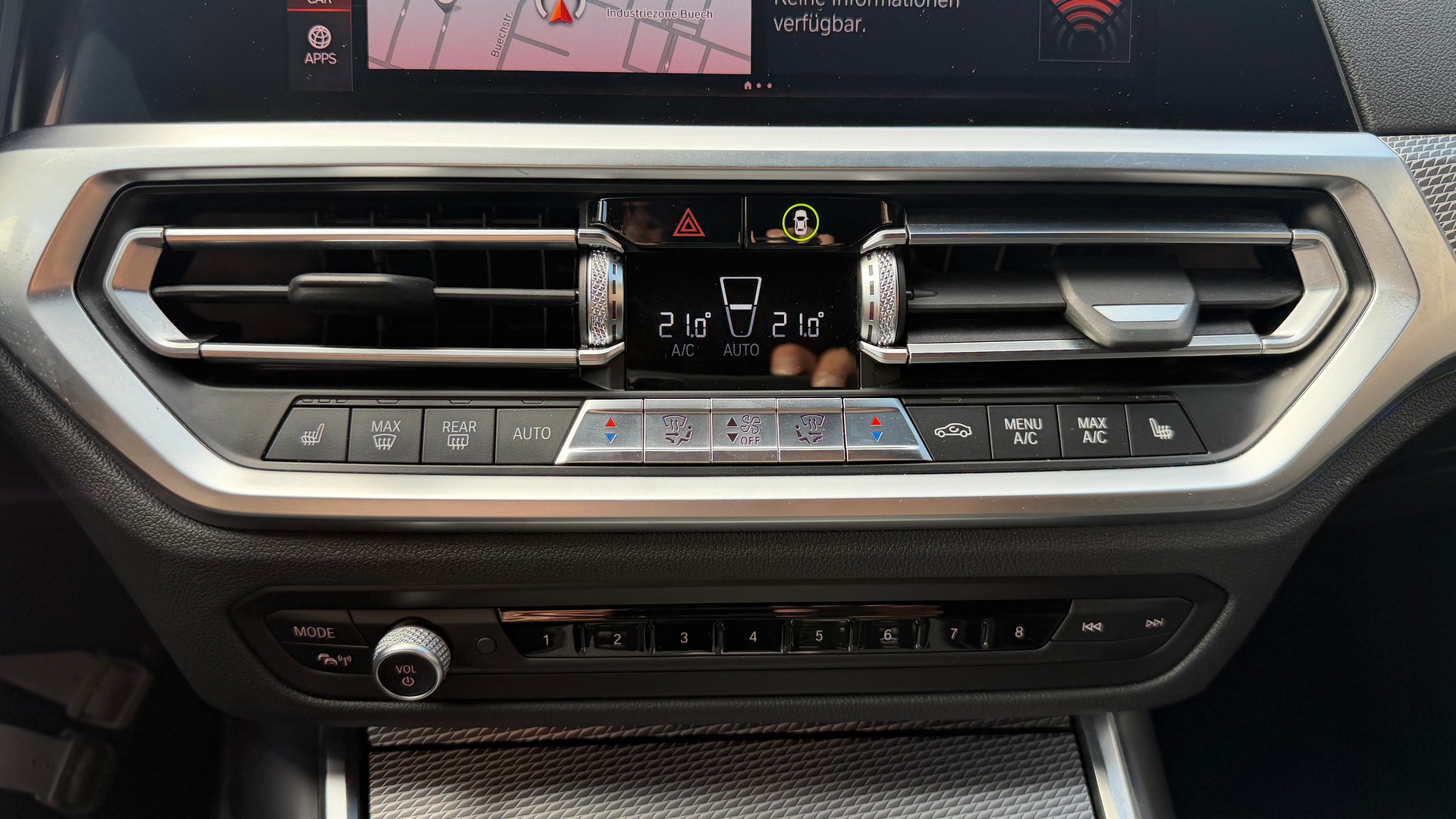 BMW 320d xDrive Touring M Sport Steptronic-image-11