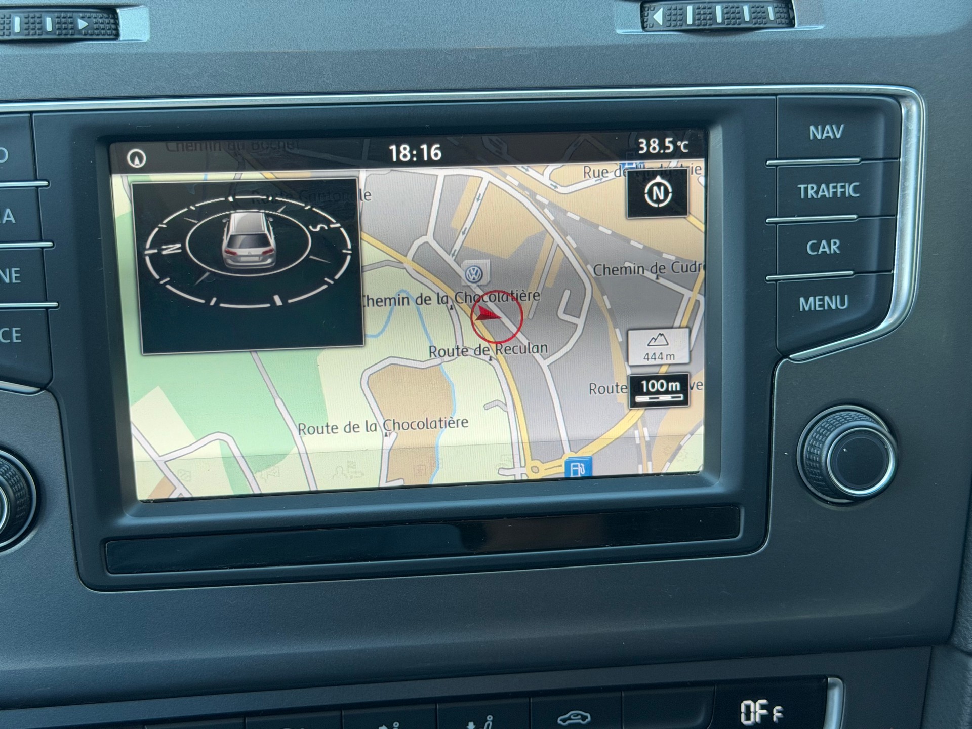VW Golf Variant 1.6 TDI Lounge-image-8