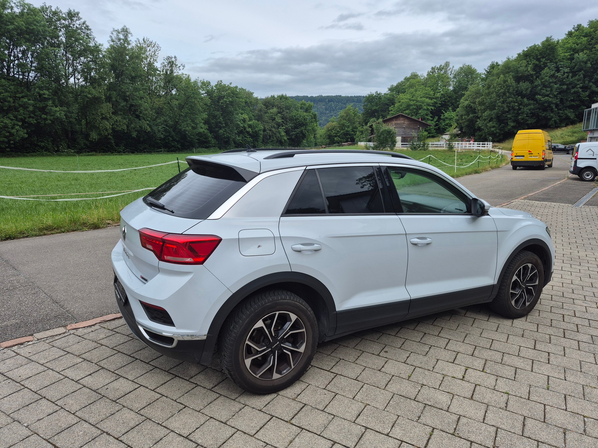 VW T-Roc 2.0 TDI SCR Sport DSG 4Motion-image-3