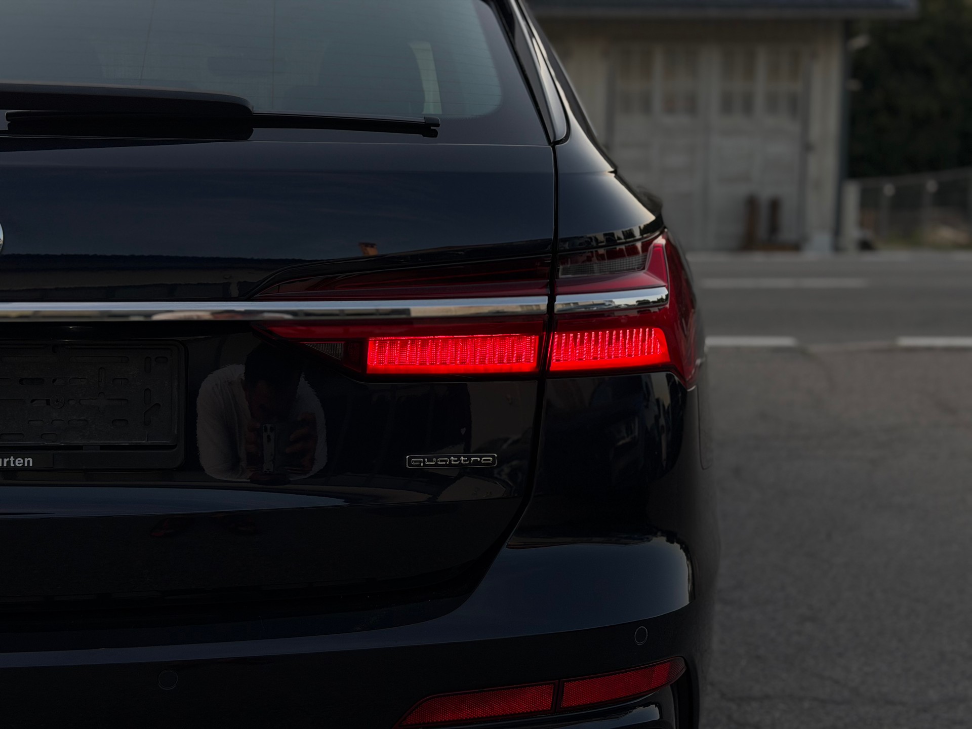 AUDI A6 Avant 50 TDI Sport quattro tiptronic-image-9