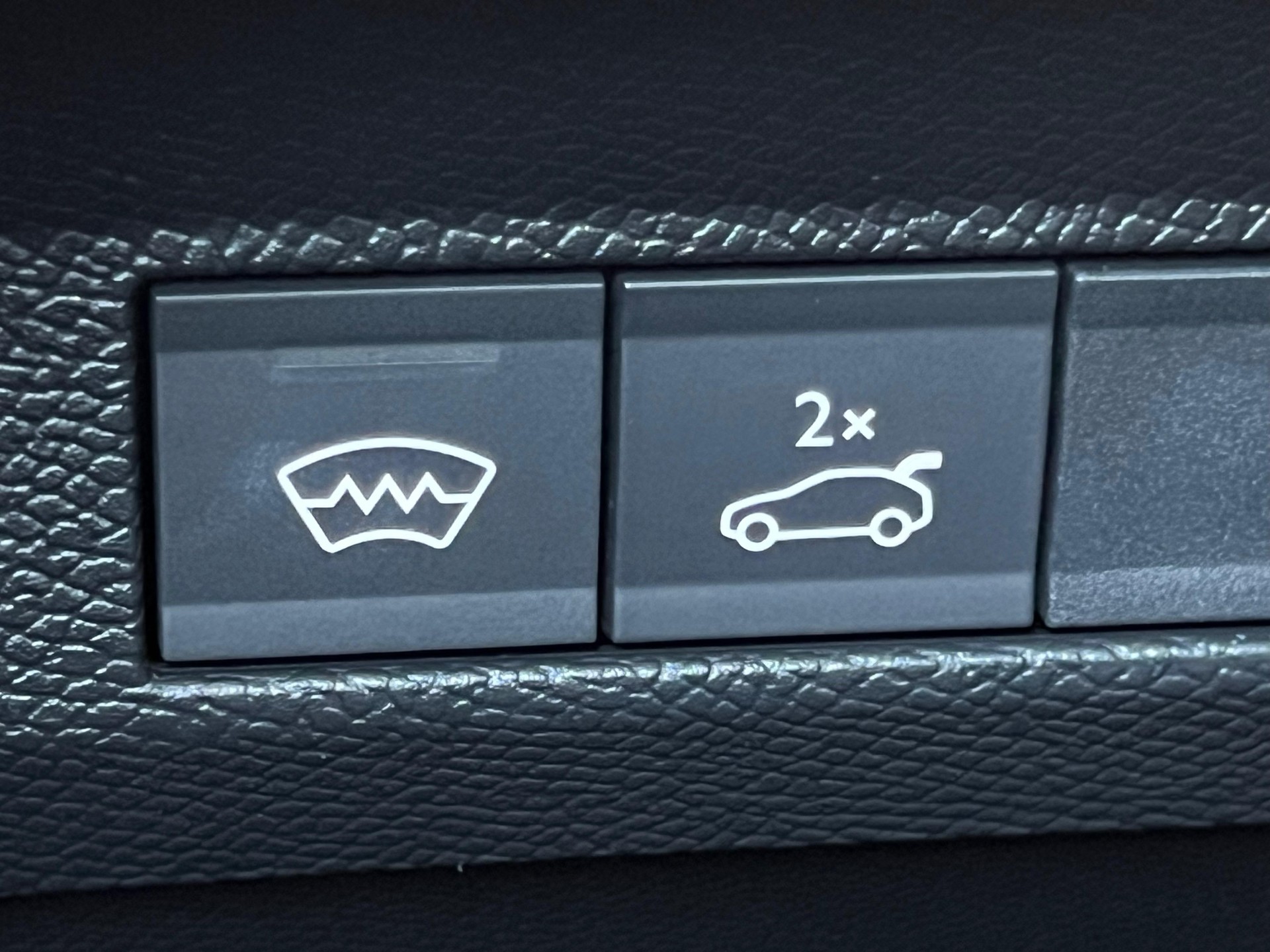 CITROEN e-C5 Aircross Max-image-21
