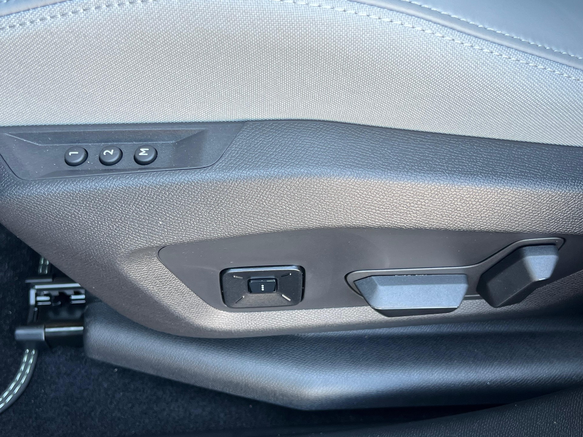CITROEN e-C5 Aircross Max-image-19