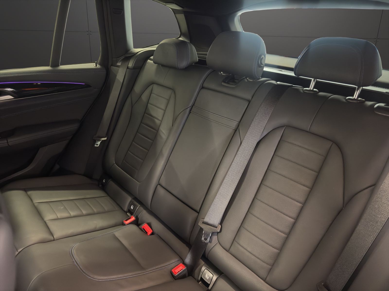 BMW iX3 IMPRESSIVE-image-15