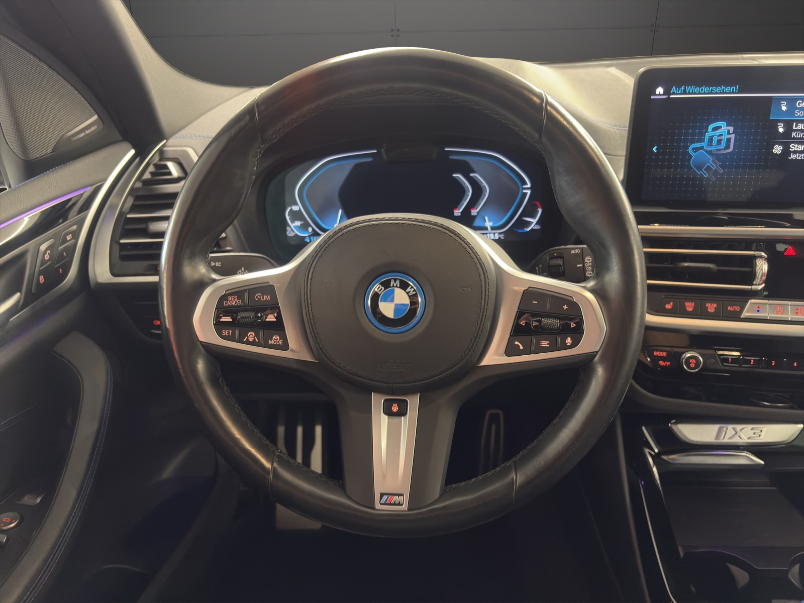 BMW iX3 IMPRESSIVE-image-12
