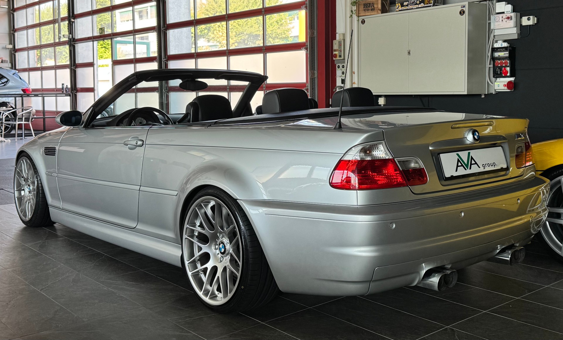 BMW M3 Cabriolet-image-5