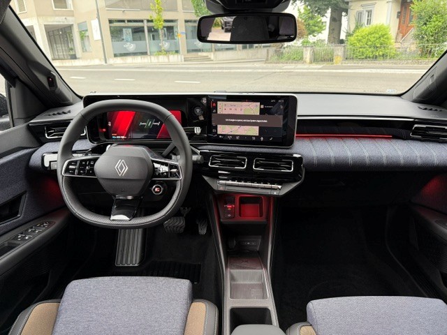 RENAULT R5 E-Tech Comfort Range techno-image-5