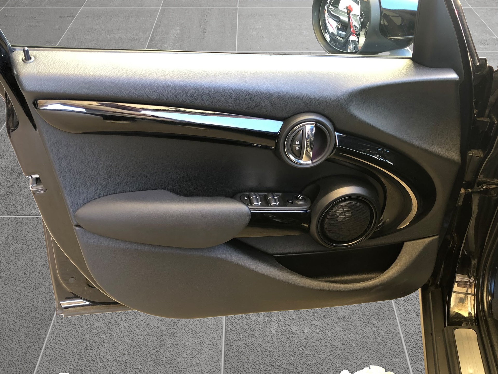 MINI Cooper Steptronic DKG-image-6