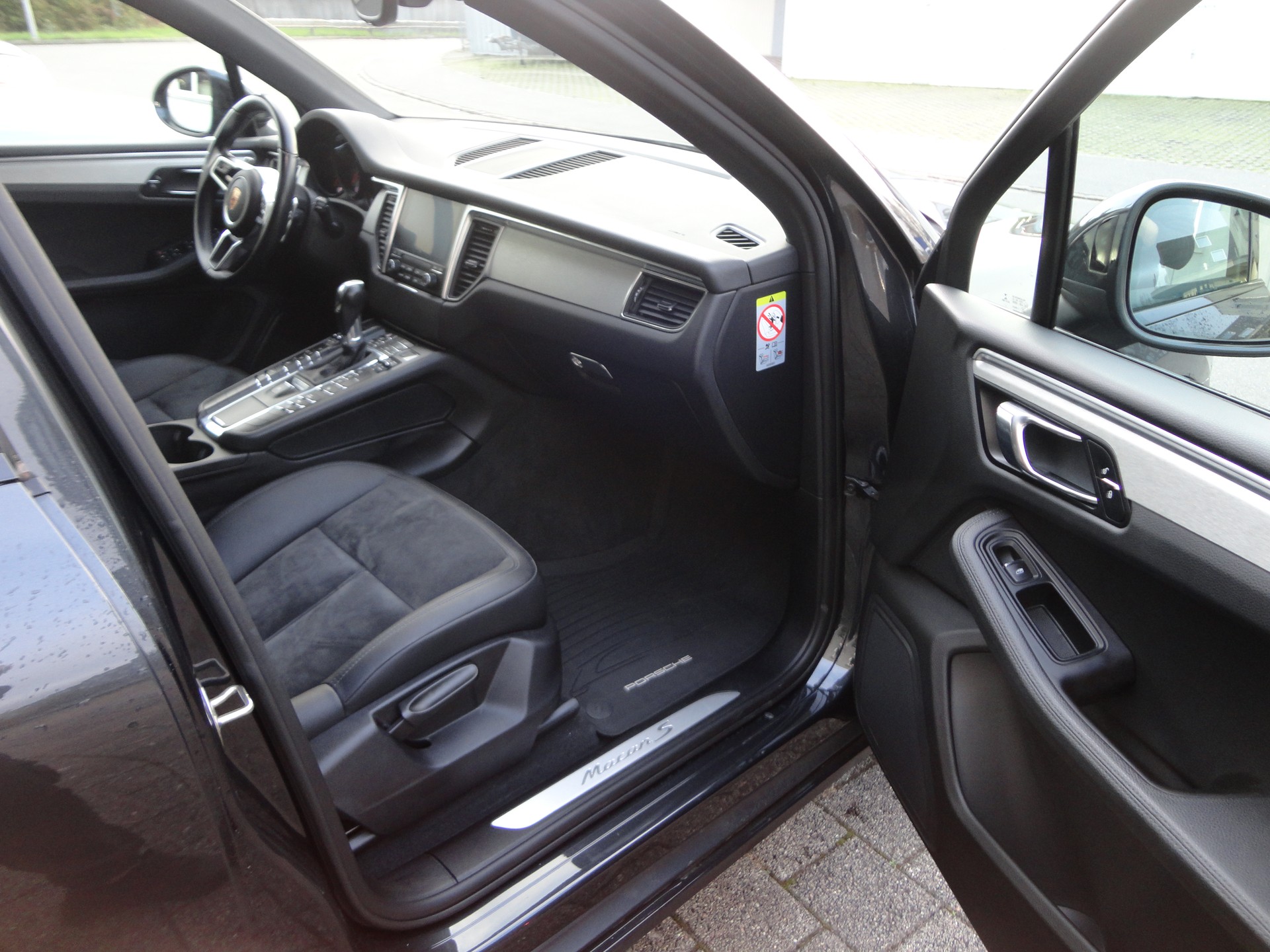 PORSCHE Macan S PDK-image-12