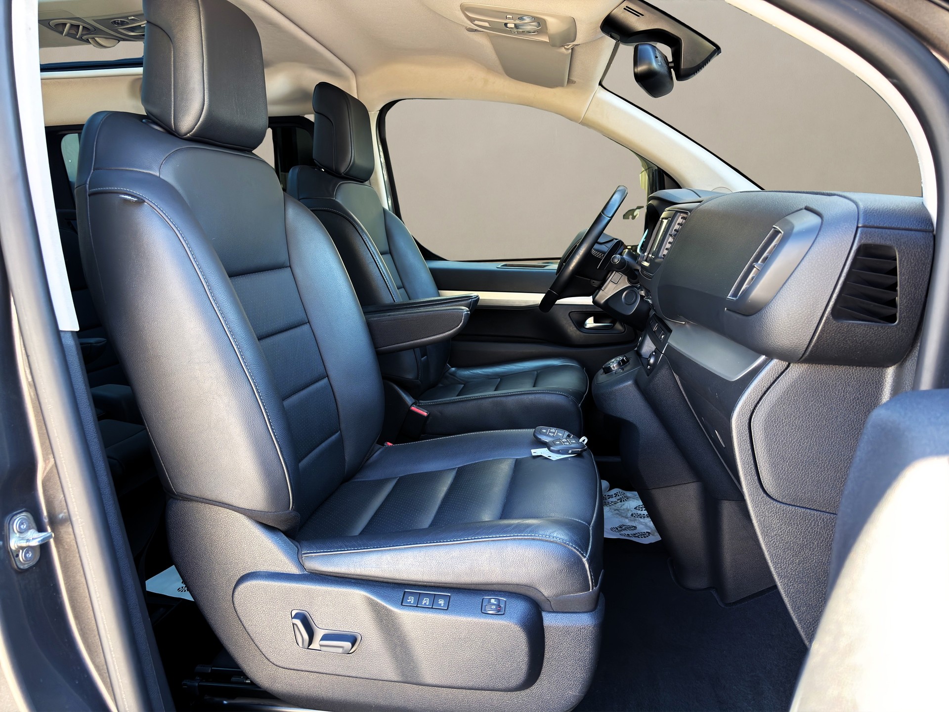 OPEL Zafira Life 2.0 CDTI Business Elegance❗7-Sitzplätze❗ M Automatik✅CH-Fahrzeug & 8-fach bereift auf ALU & Werksgarantie✅-image-9