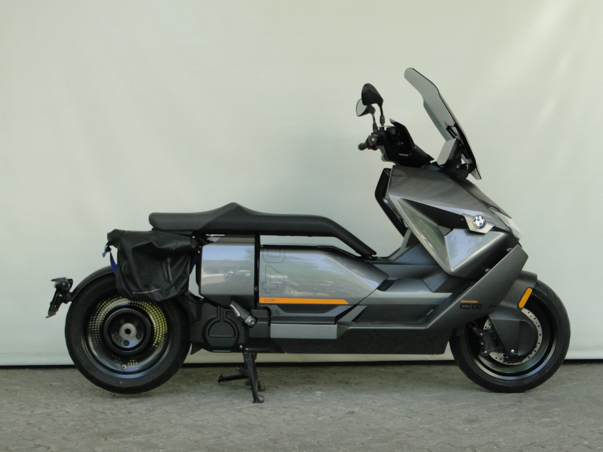 BMW CE 04 Auch als 11kW A1 möglich-showroom-element-2