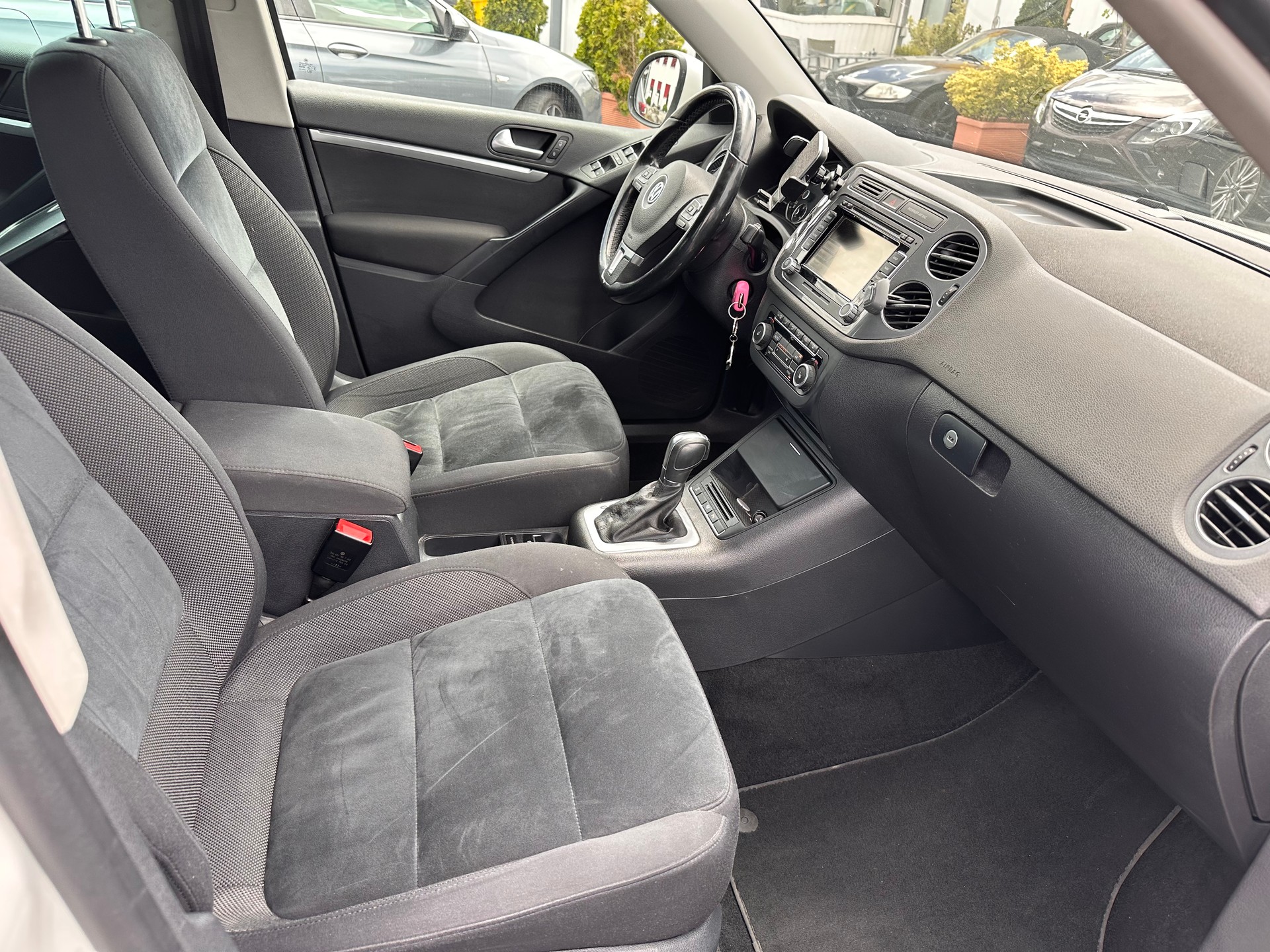 VW Tiguan 2.0 TSI Sport&Style 4Motion DSG-image-8