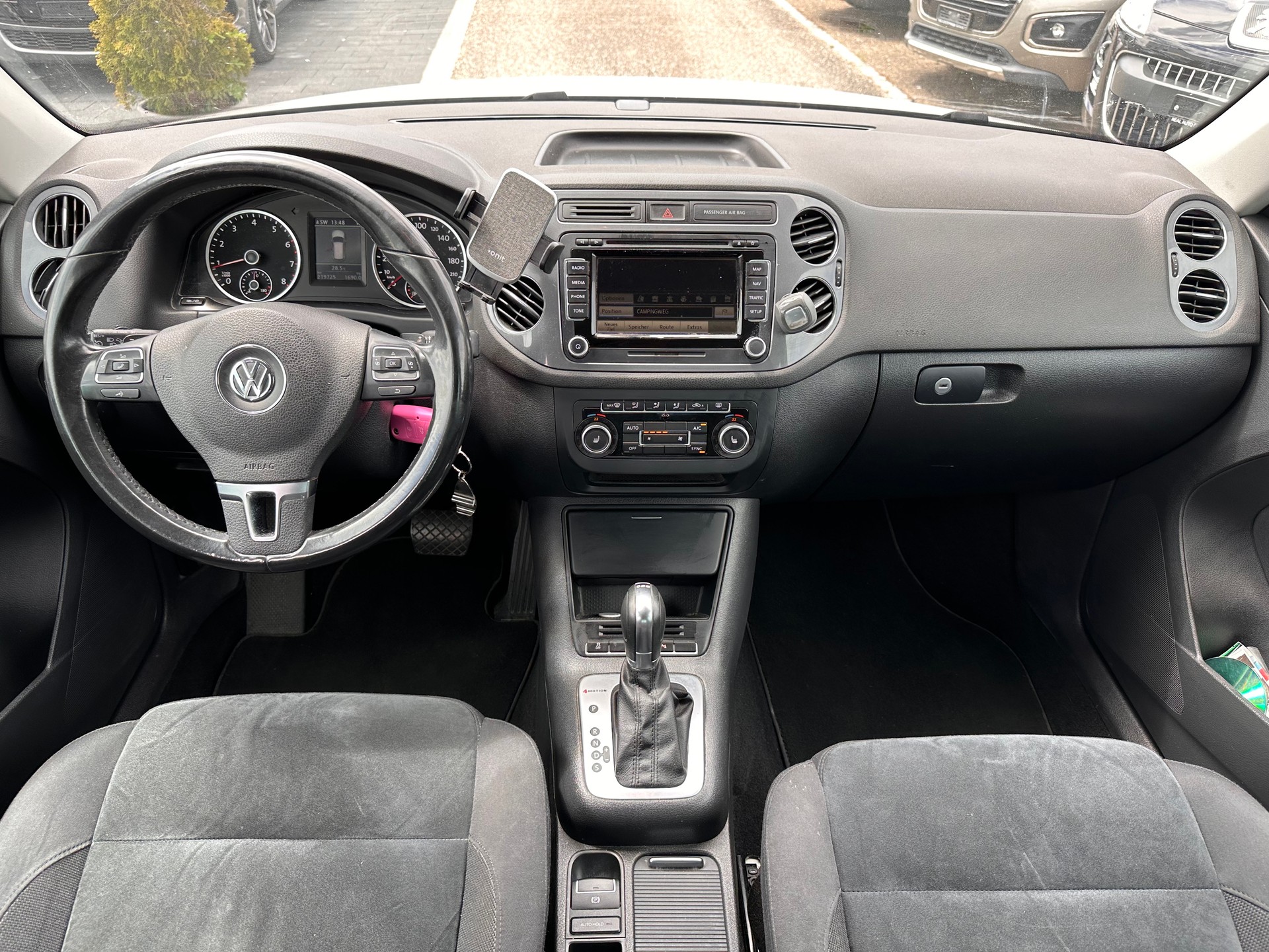 VW Tiguan 2.0 TSI Sport&Style 4Motion DSG-image-7