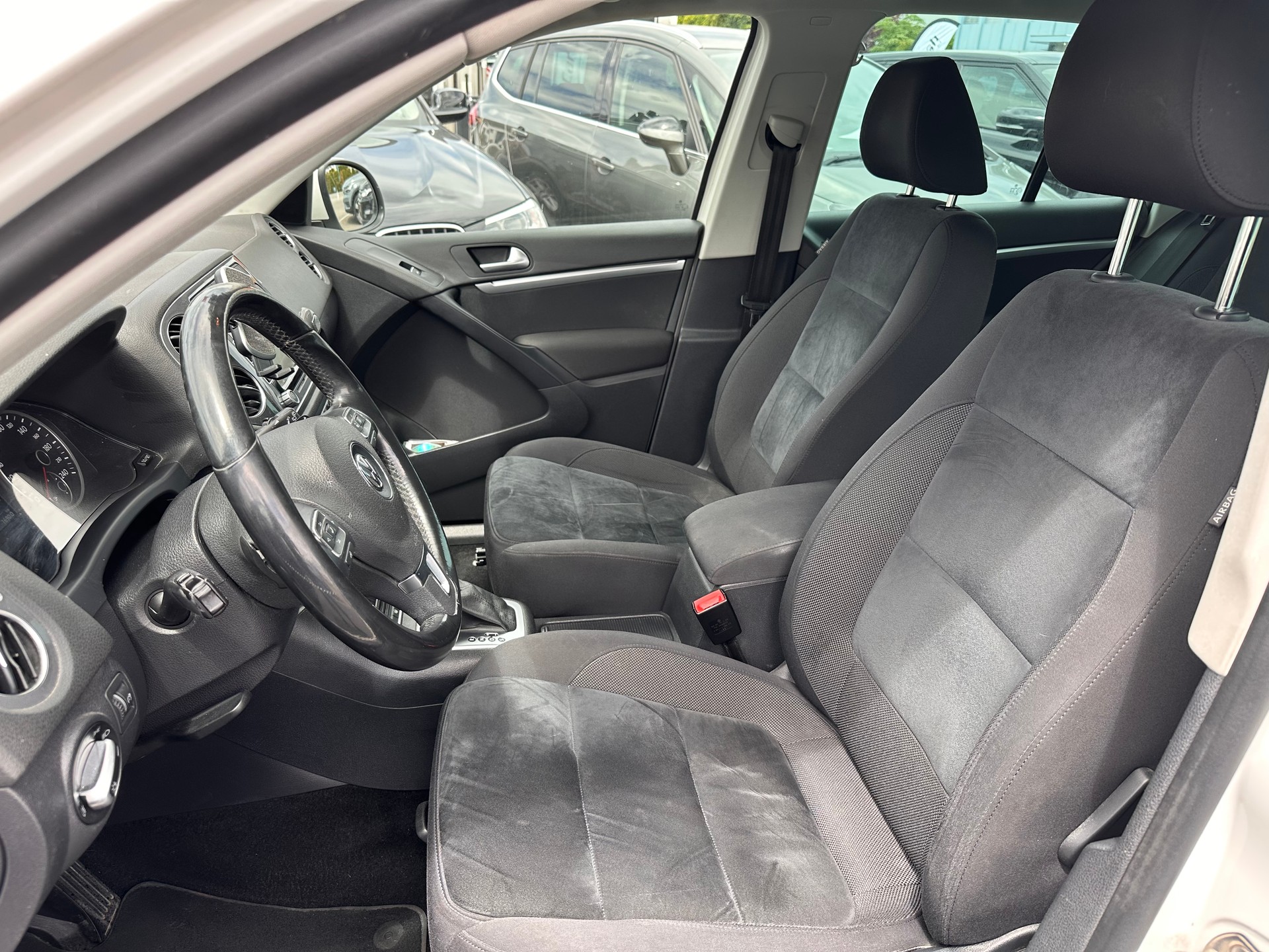 VW Tiguan 2.0 TSI Sport&Style 4Motion DSG-image-6