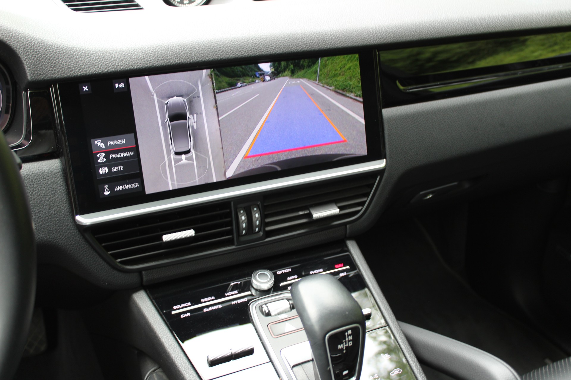 PORSCHE Cayenne E-Hybrid-image-14
