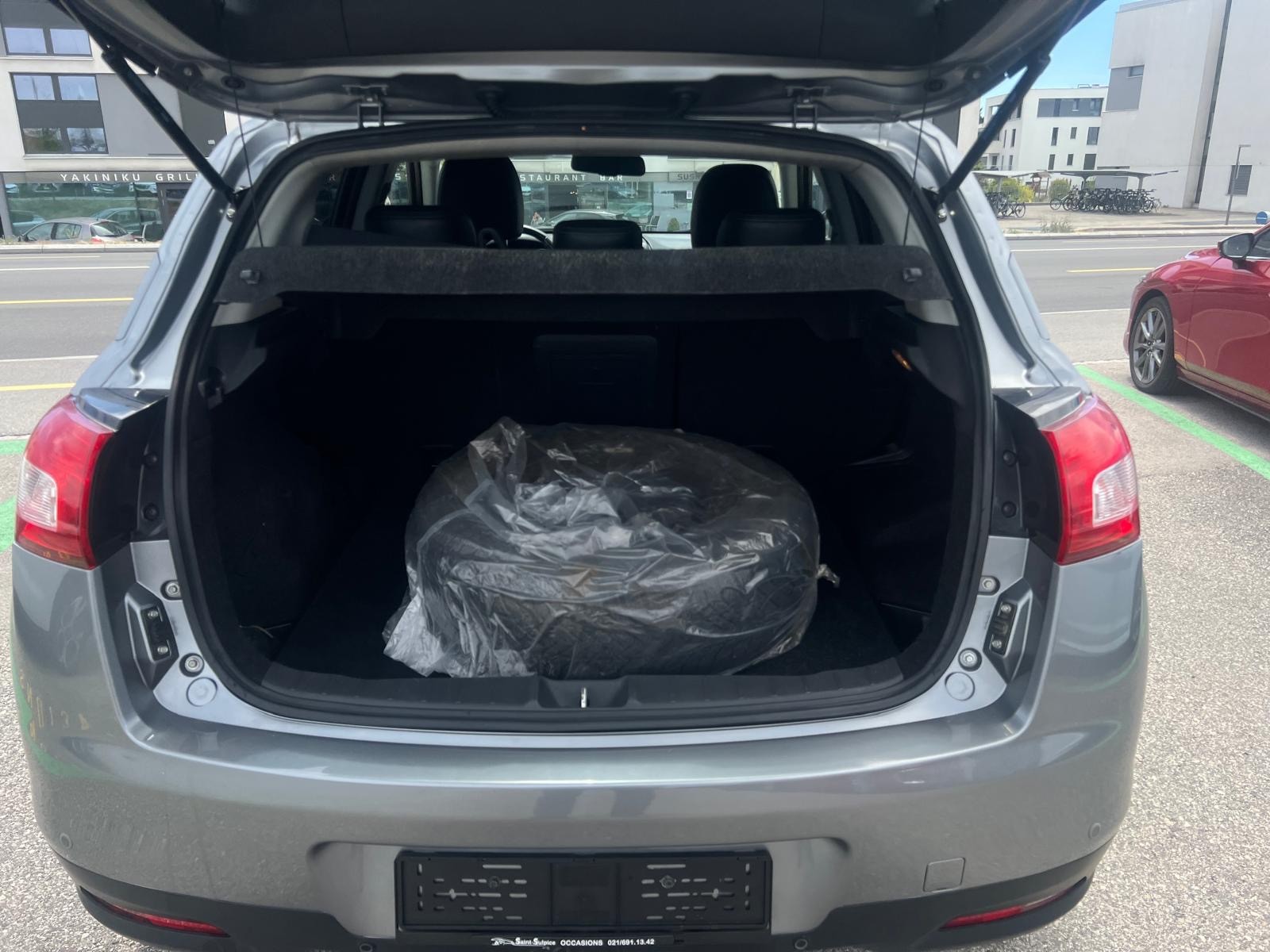 PEUGEOT 4008 1.8 HDi Allure 4WD-image-17