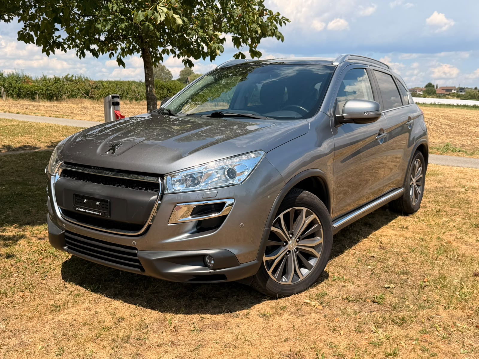 PEUGEOT 4008 1.8 HDi Allure 4WD-showroom-element-1
