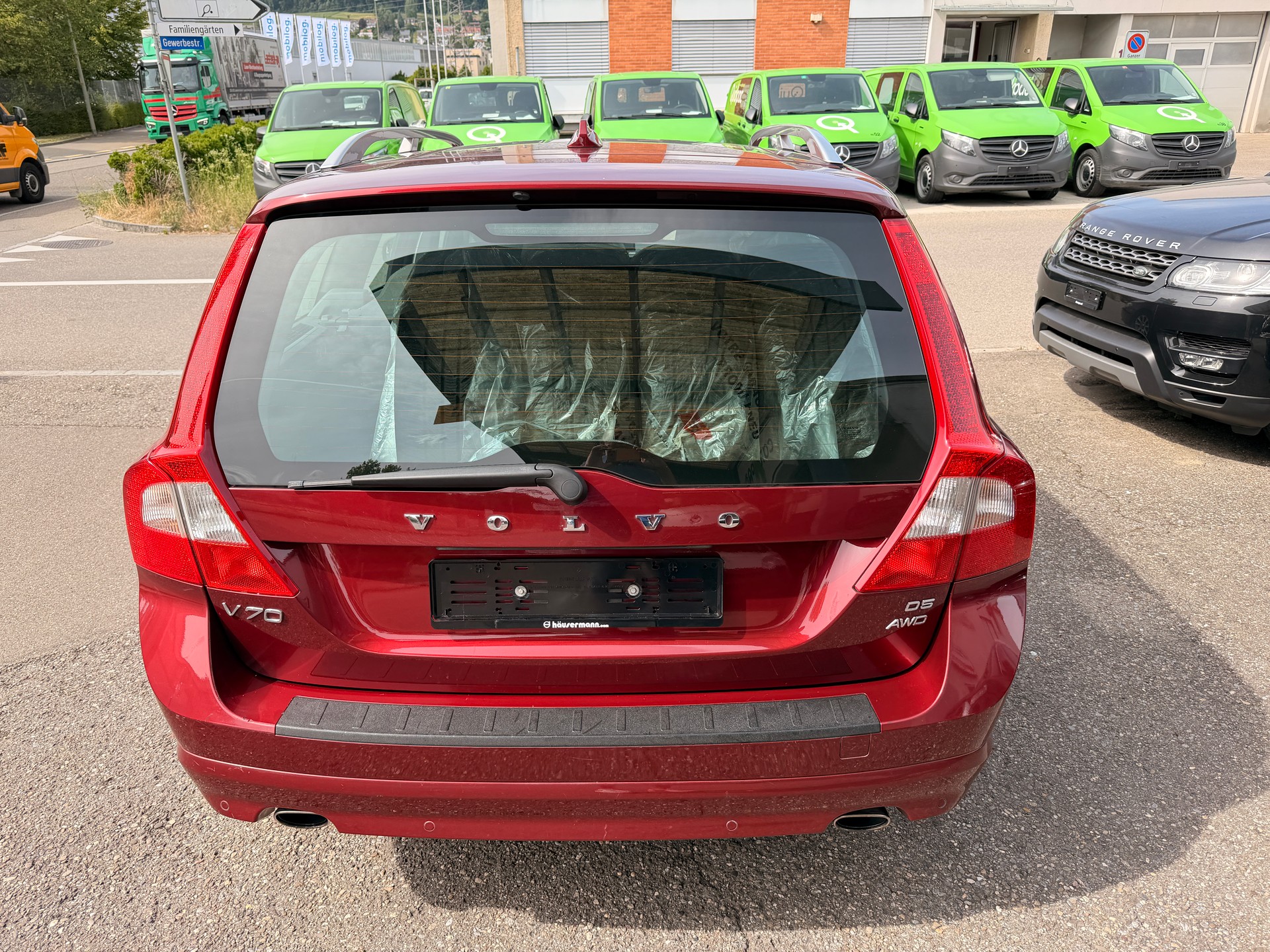 VOLVO V70 D5 AWD Momentum Geartronic-image-3