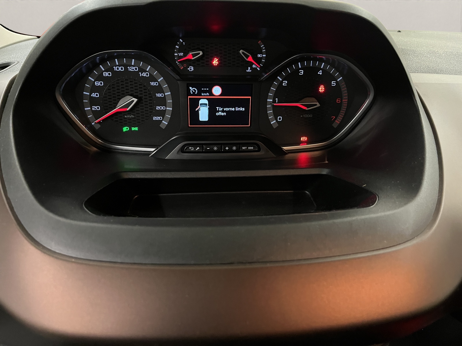 PEUGEOT Rifter 1.2 PureTech GT Line-image-9