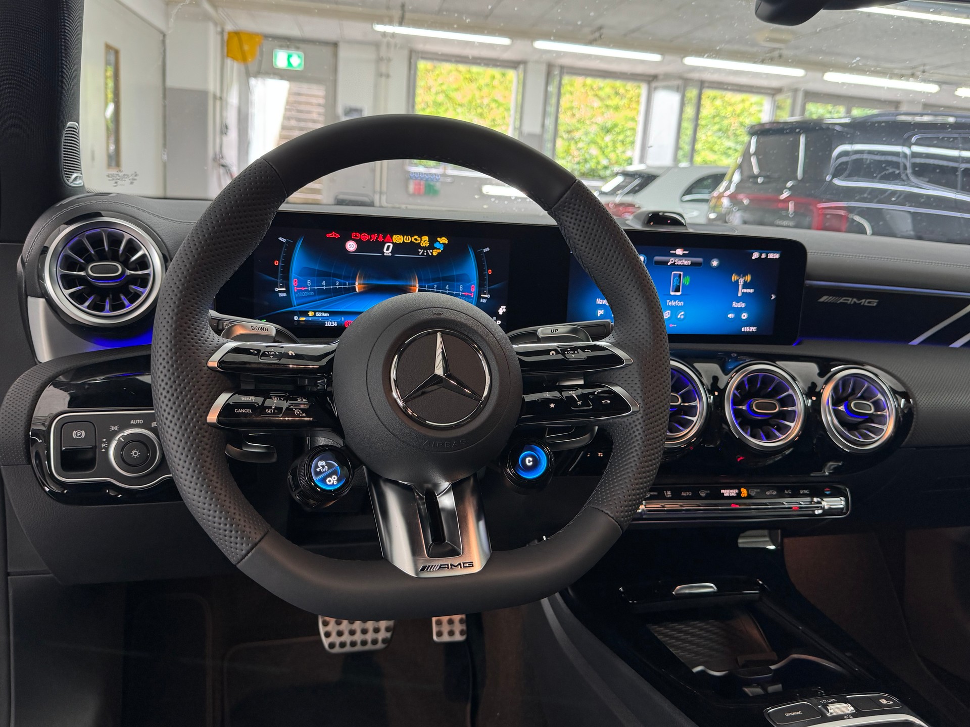 MERCEDES-BENZ A AMG 35 4Matic 8G-DCT-image-10