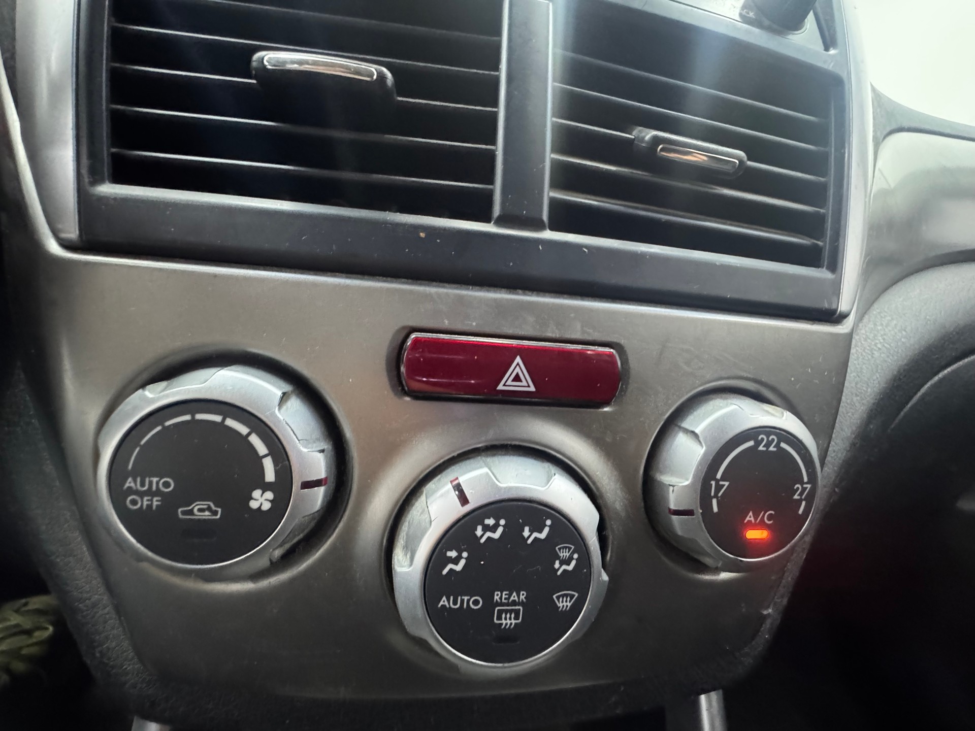 SUBARU Forester 2.0X Advantage-image-15