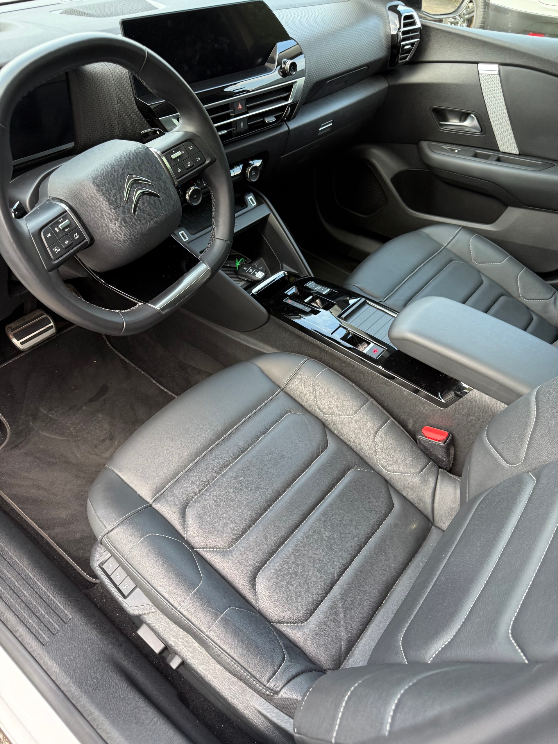 CITROEN C4 1.2 Pure Tech Shine Pack EAT8-image-4