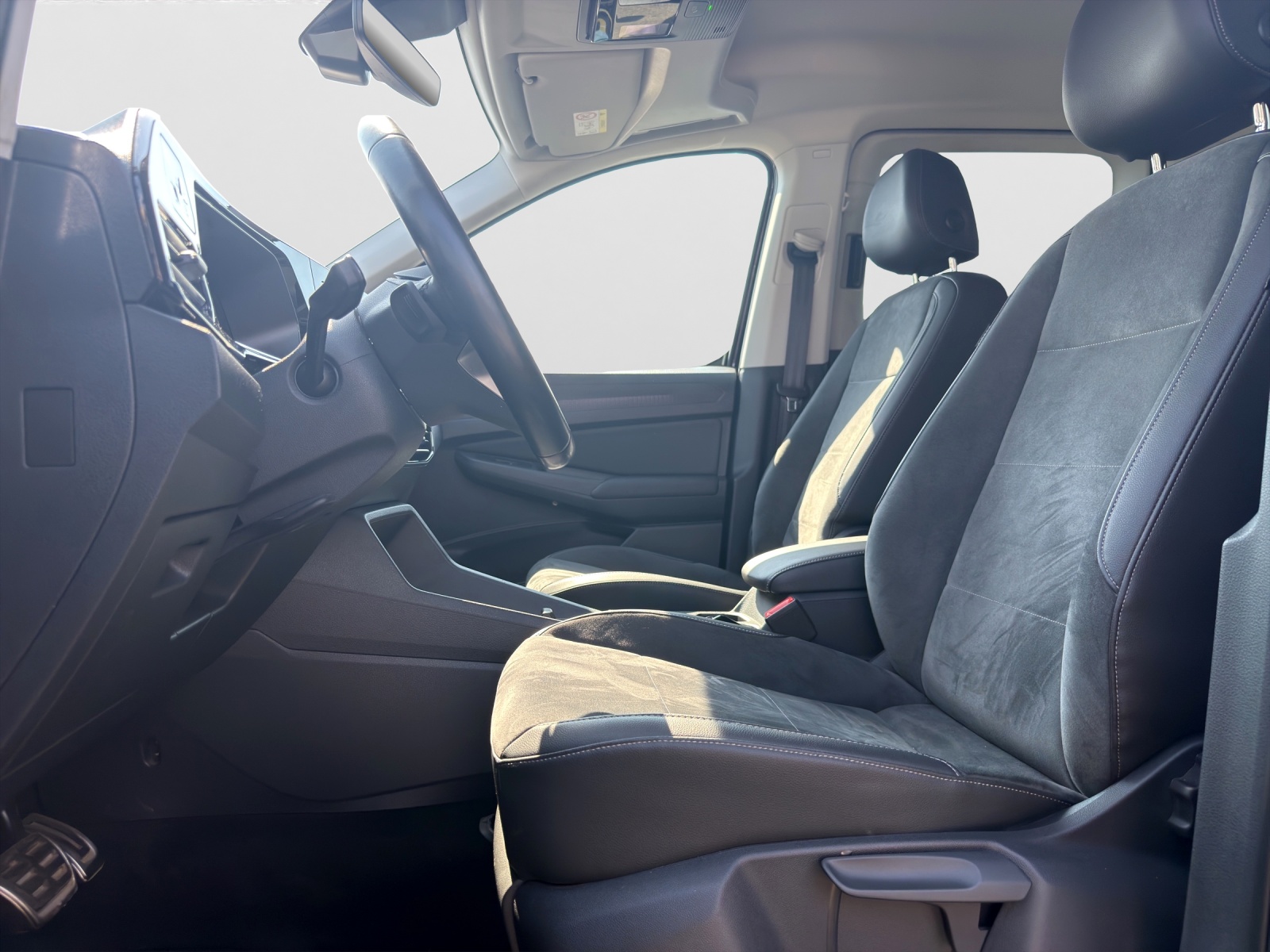VW Caddy 1.5 TSI Style DSG-image-8