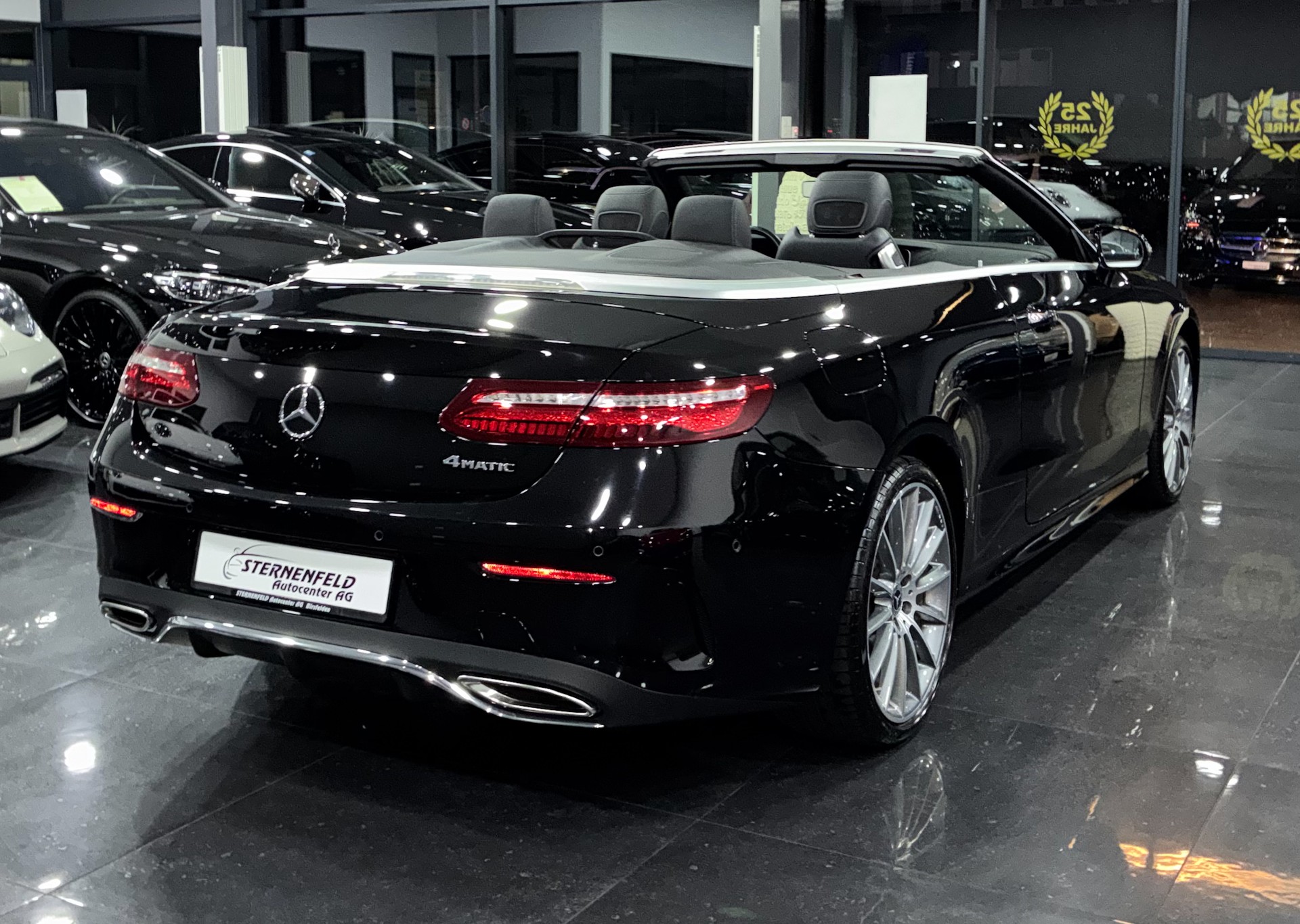 MERCEDES-BENZ E 200 Cabriolet AMG Line 4 Matic 9G-Tronic-image-6