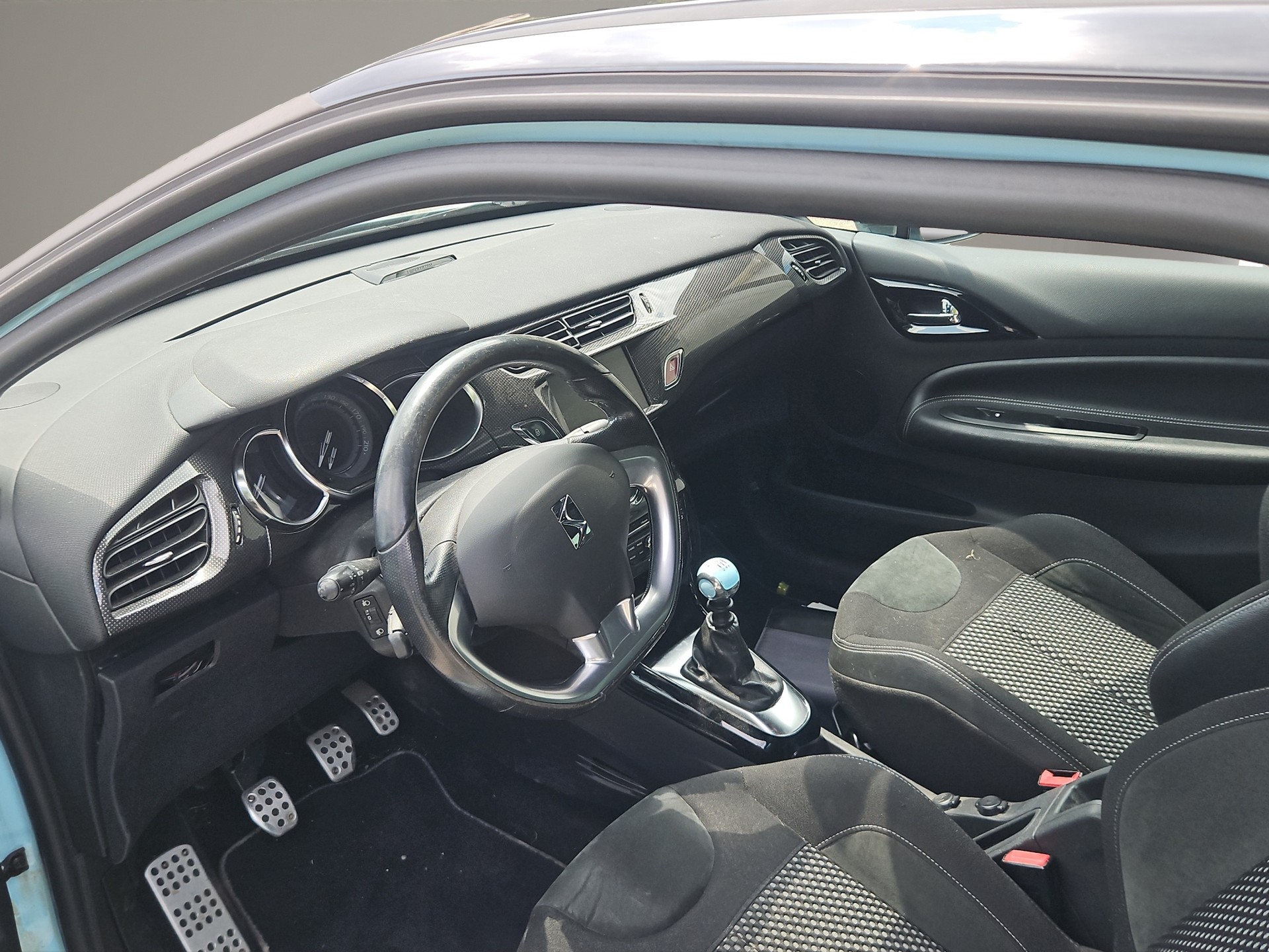 DS AUTOMOBILES DS3 1.6 THP Sport Chic-image-8