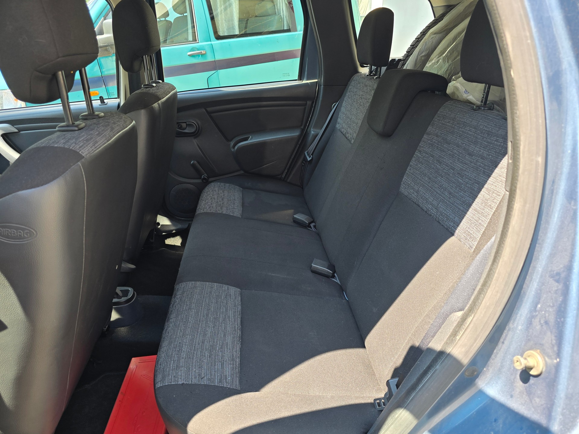 DACIA Duster 1.5 dCi Ambiance 4x4-image-4