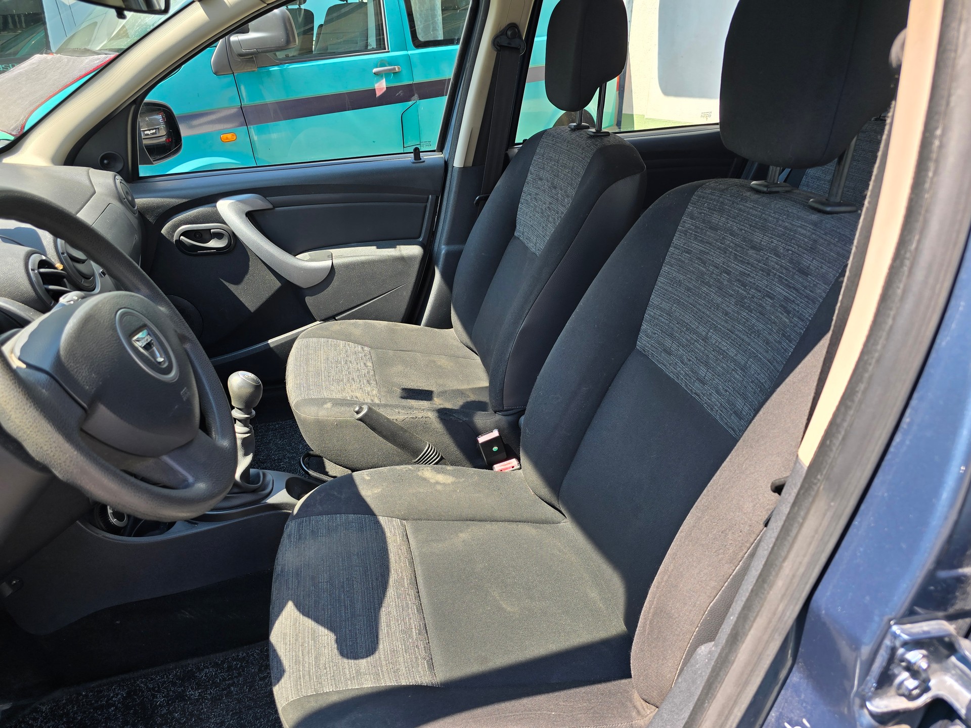 DACIA Duster 1.5 dCi Ambiance 4x4-image-8