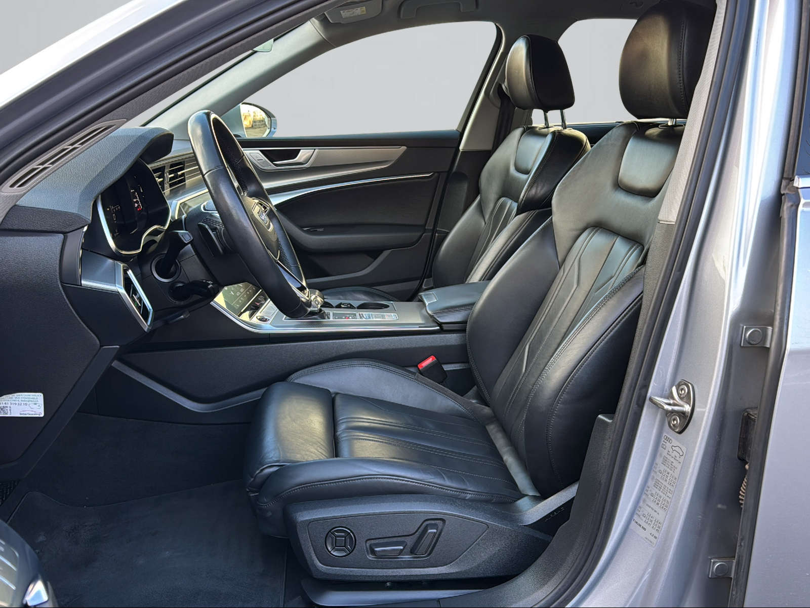 AUDI A6 Avant 45 TFSI Sport S-Line Attraction S-tronic quattro-image-8