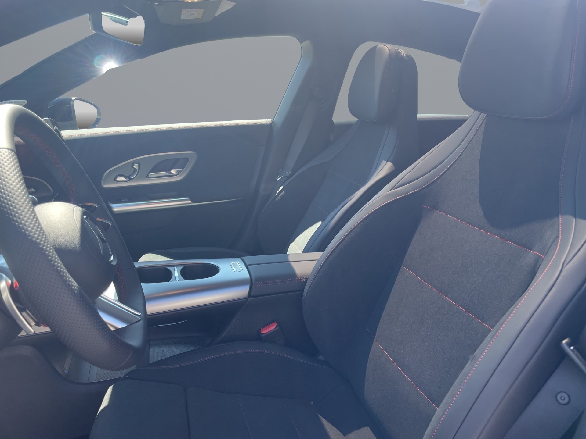 MERCEDES-BENZ CLA 350 4 Matic 85 kWh EQ-image-7