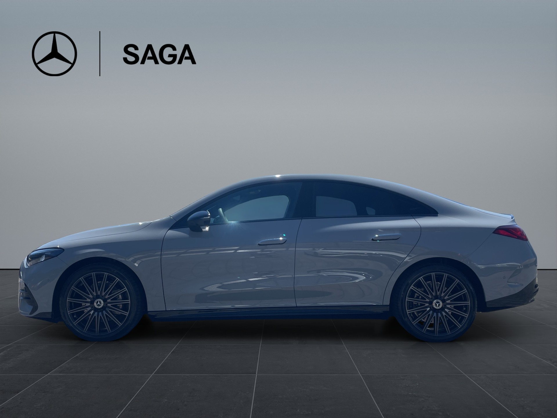 MERCEDES-BENZ CLA 350 4 Matic 85 kWh EQ-showroom-element-2